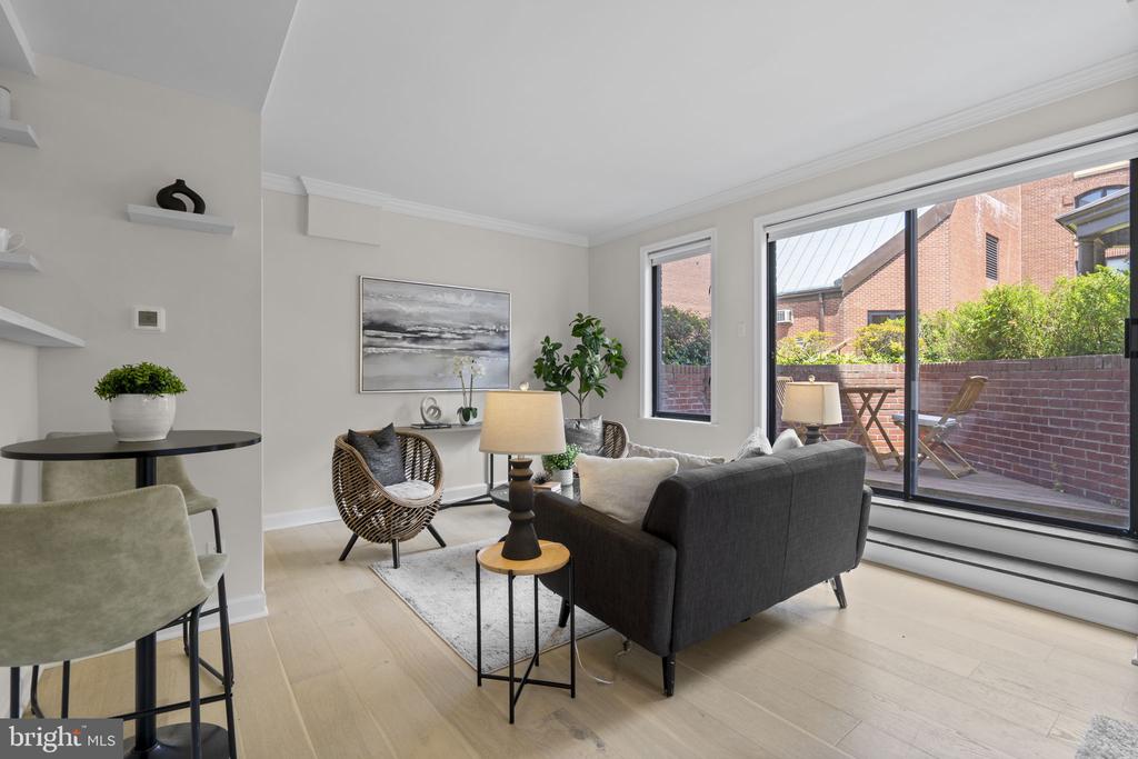 1080 WISCONSIN AVENUE NW Unit: 1003