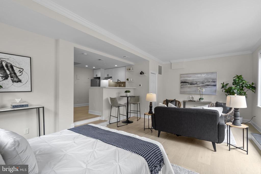 1080 WISCONSIN AVENUE NW Unit: 1003