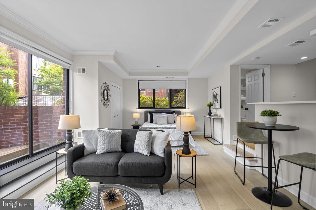 1080 WISCONSIN AVENUE NW Unit: 1003