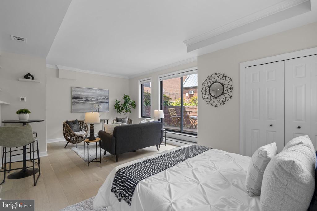 1080 WISCONSIN AVENUE NW Unit: 1003