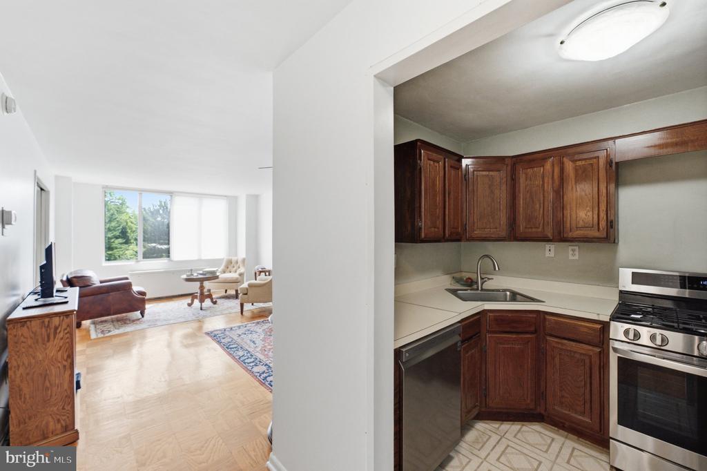 2939 VAN NESS STREET NW Unit: 938