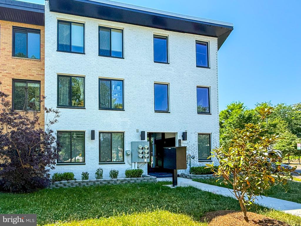 1601 NORTH CAROLINA AVENUE NE Unit: 5