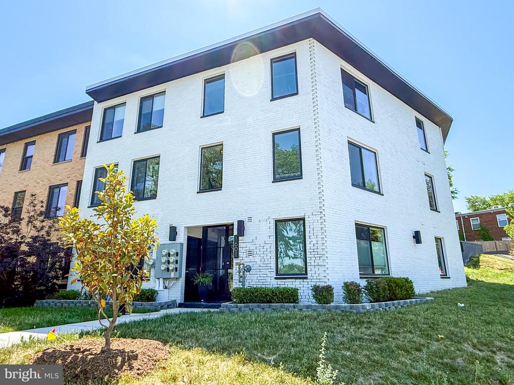 1601 NORTH CAROLINA AVENUE NE Unit: 5
