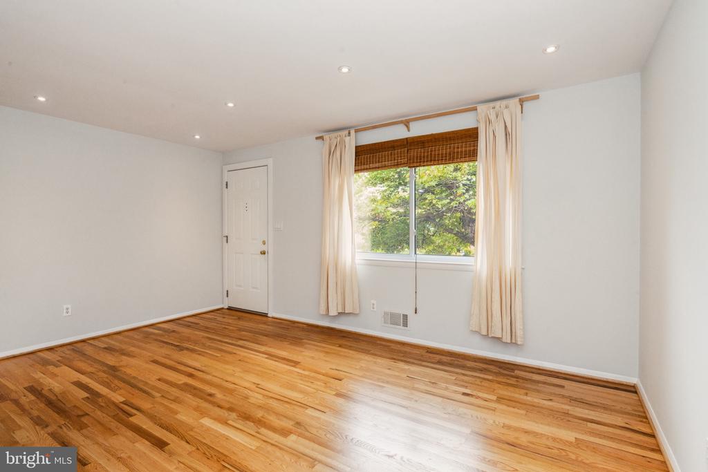 20 Glyndon Dr