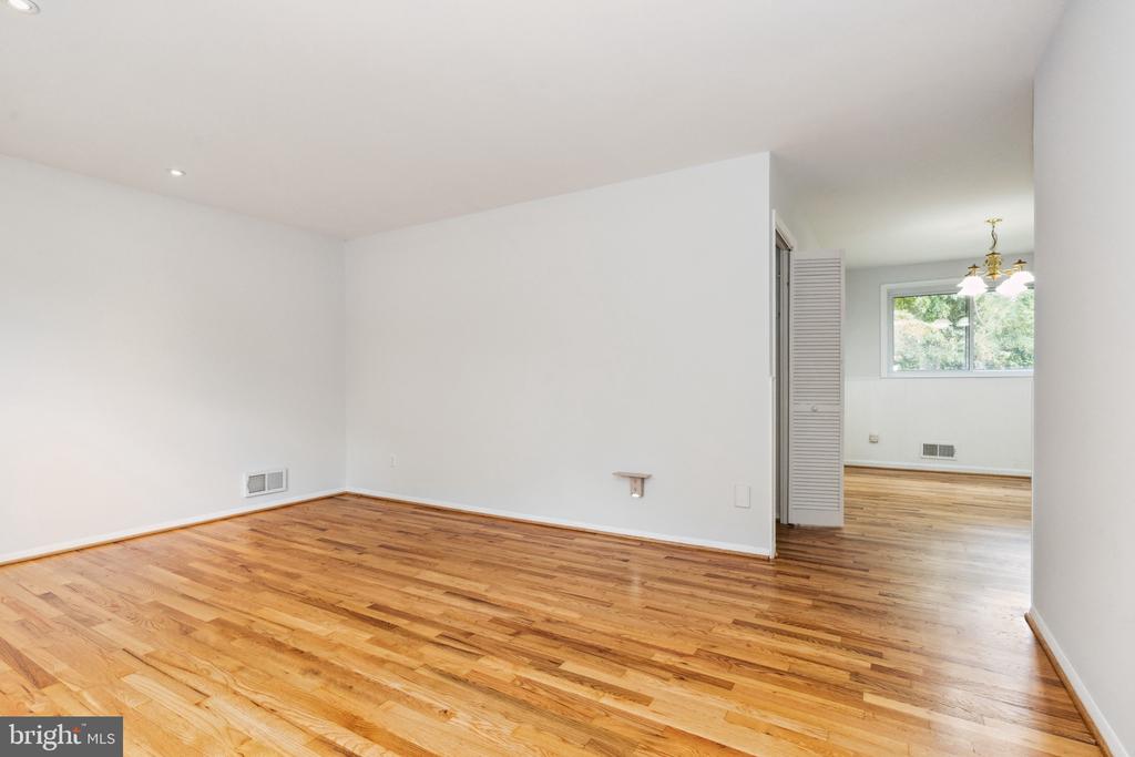 20 Glyndon Dr