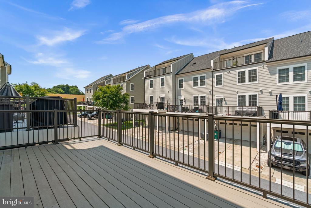 823 HERMAN WAY