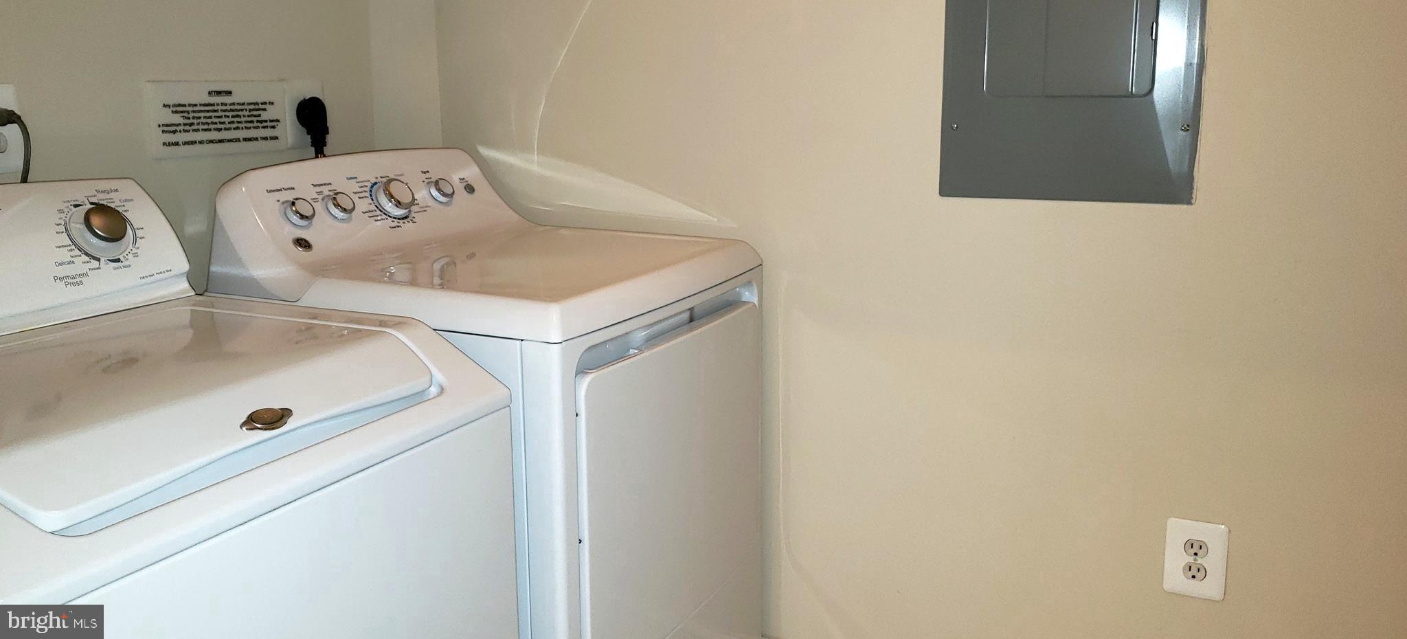 5800 CLIPPER LN #301