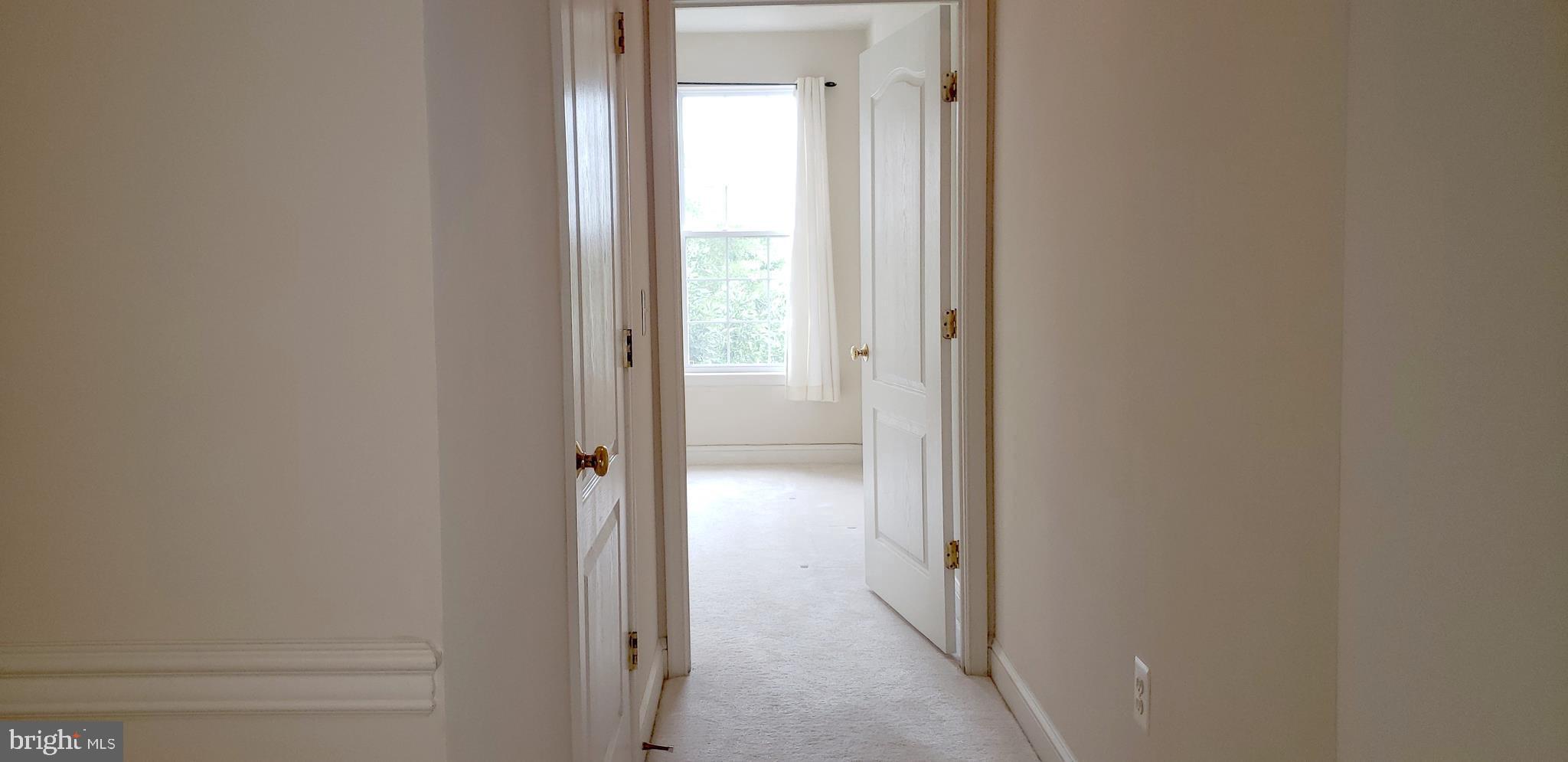 5800 CLIPPER LN #301