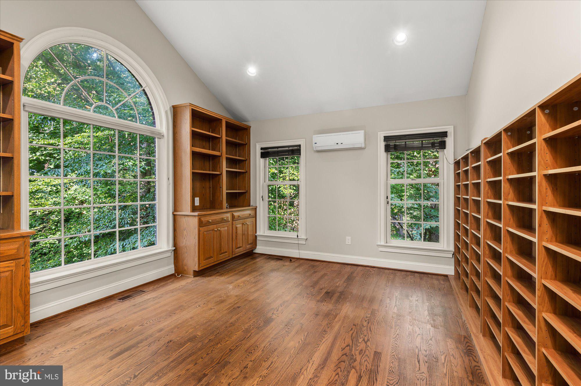 21 Bridle Ct