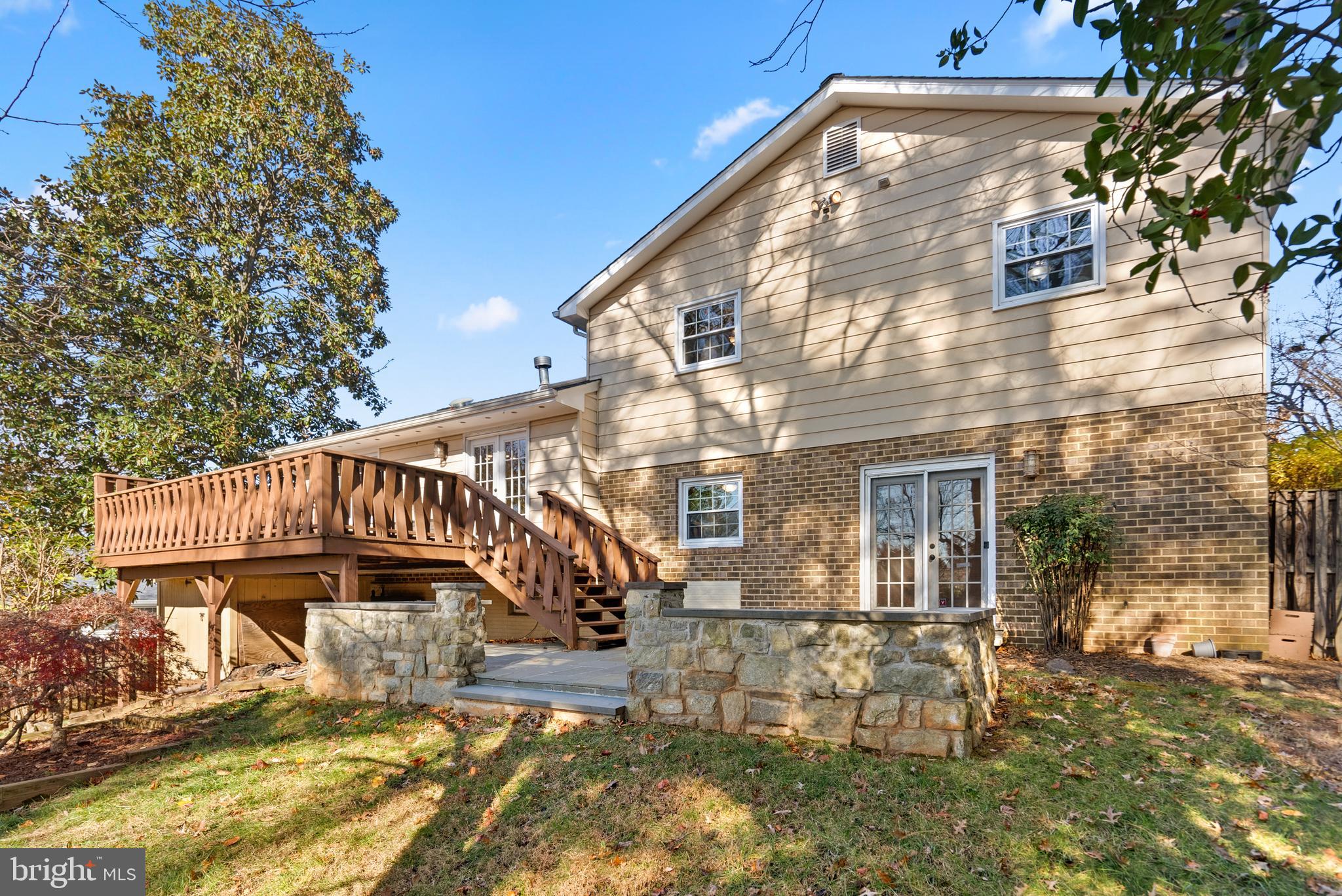 2 Sunrise Ct