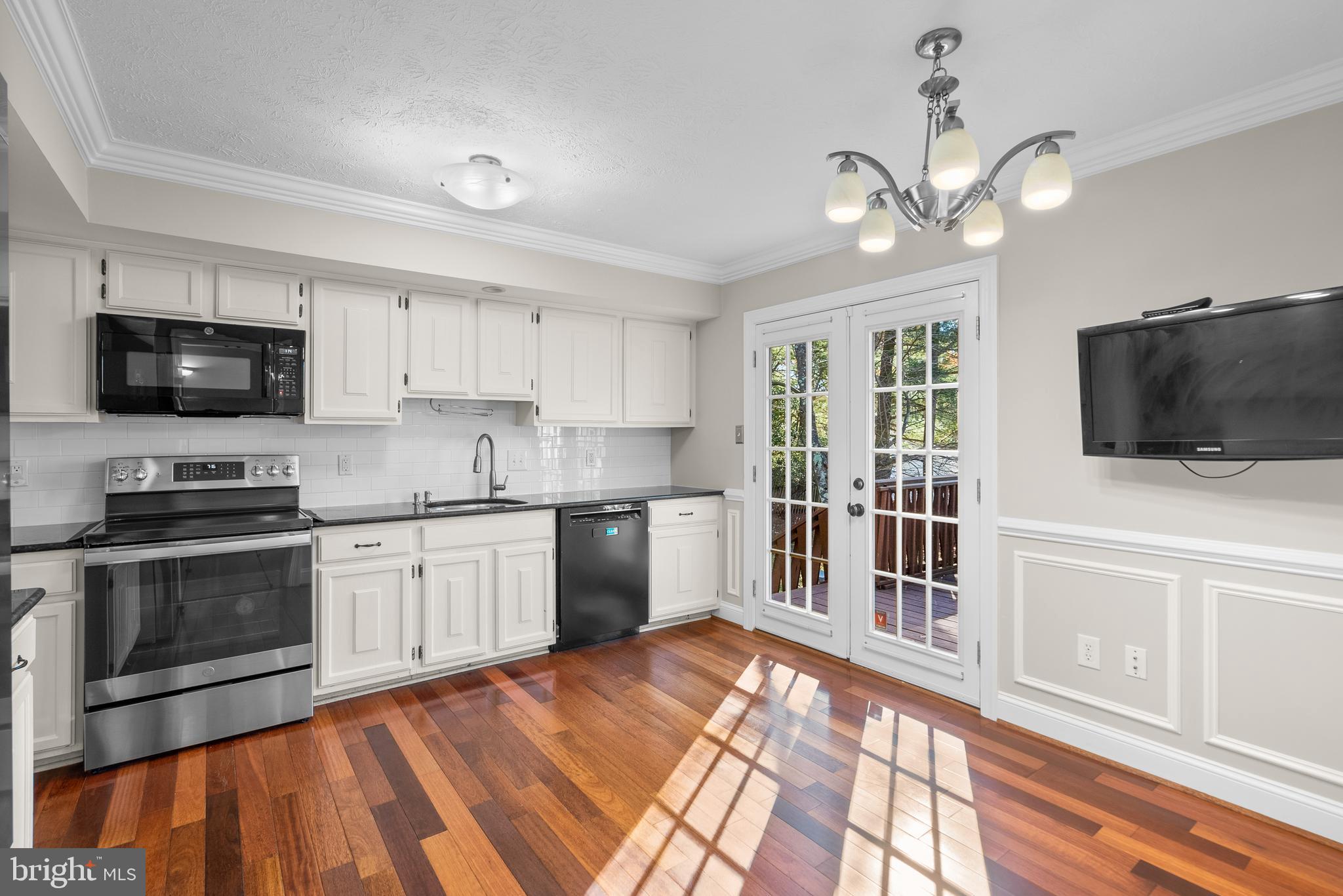2 Sunrise Ct