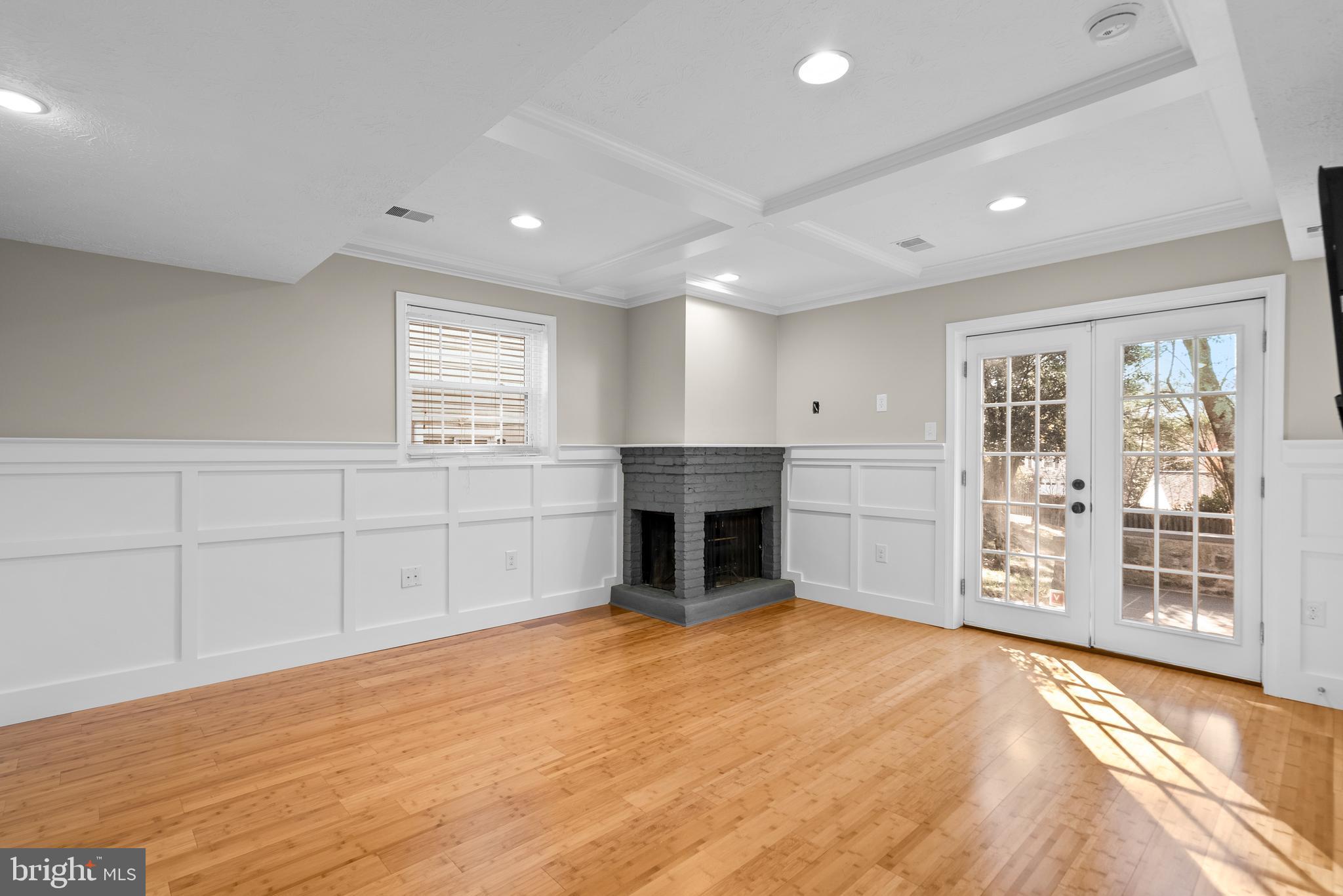 2 Sunrise Ct