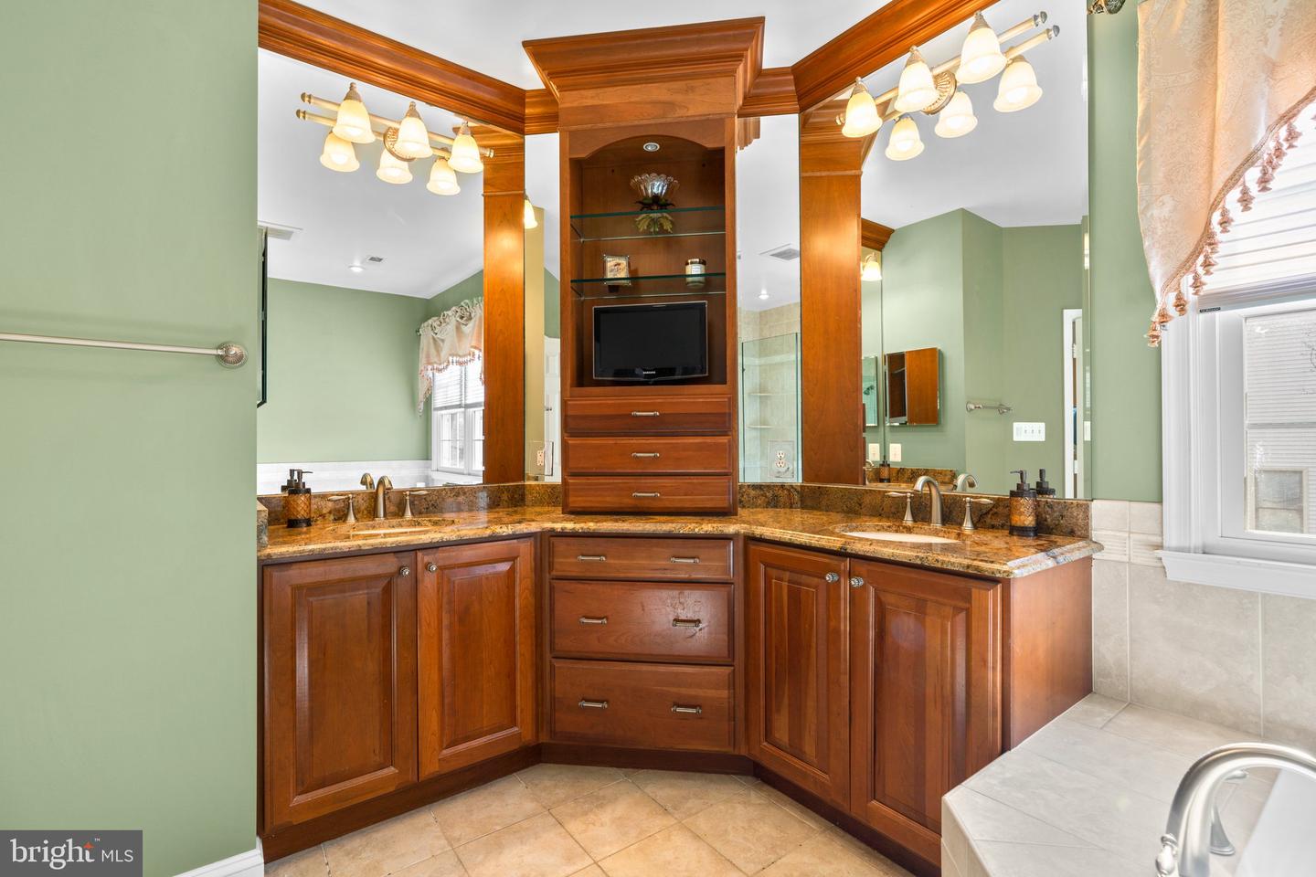 13710 Safe Harbor Ct