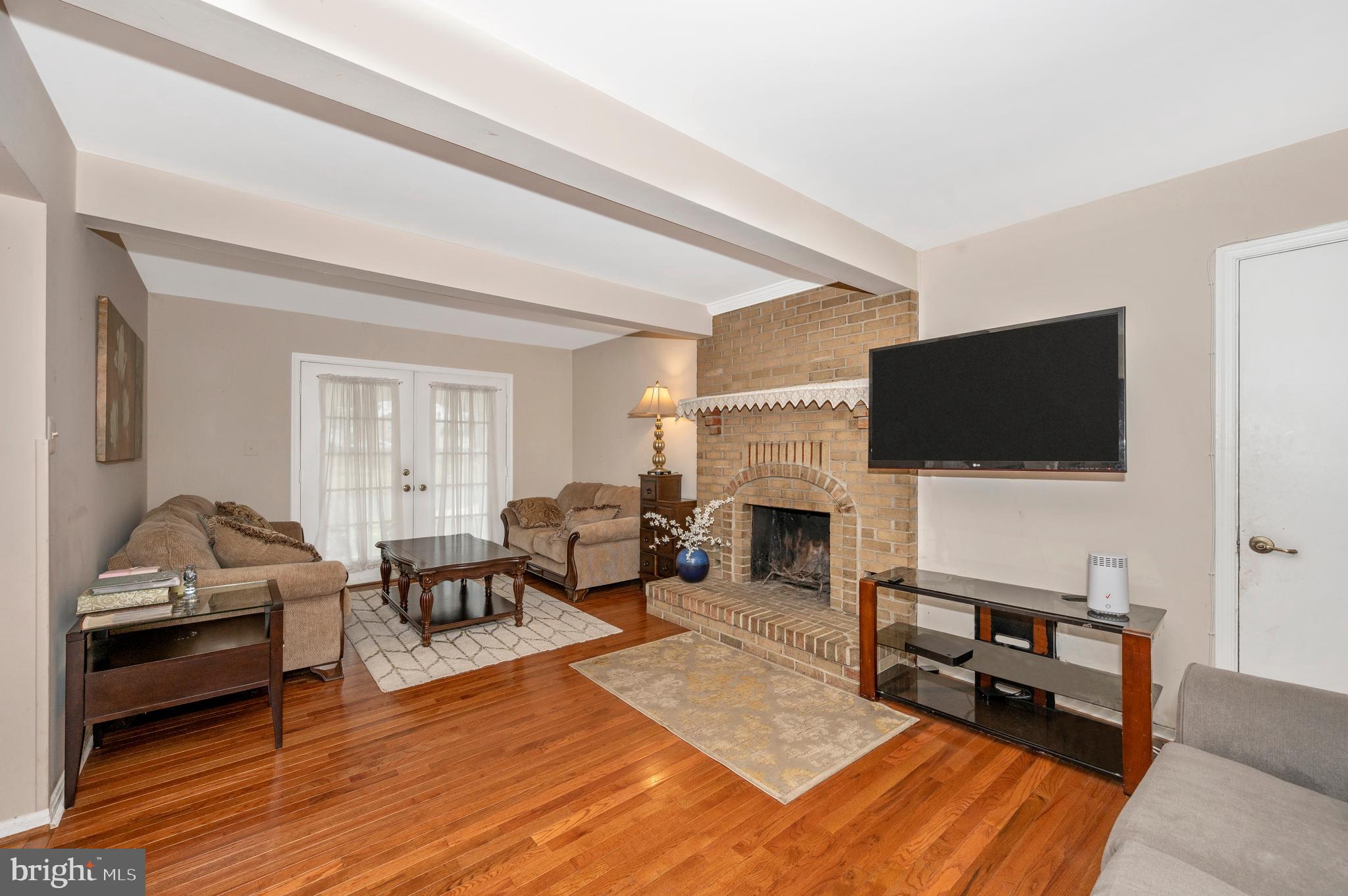 239 Perrywinkle Ln