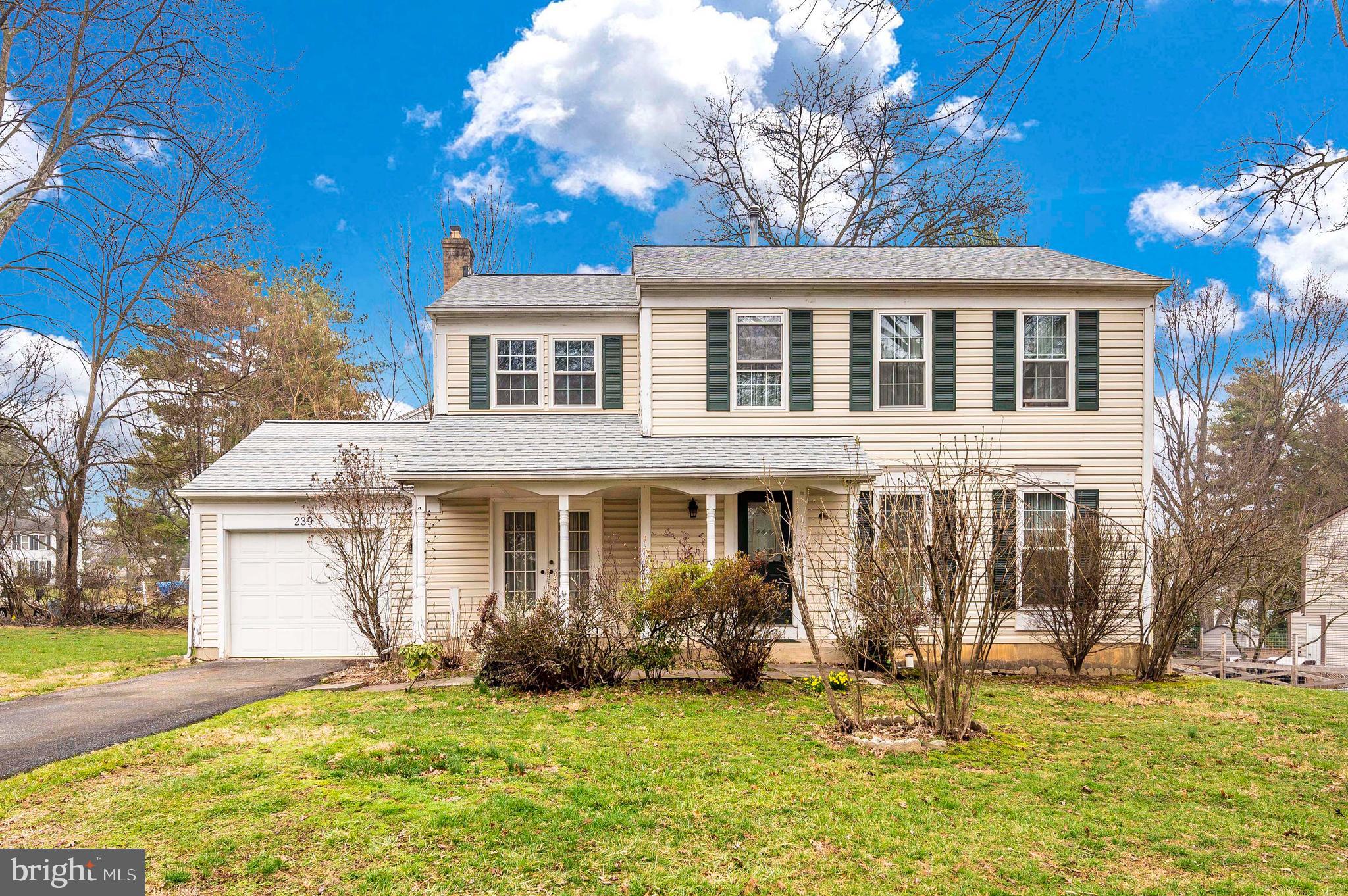 239 Perrywinkle Ln