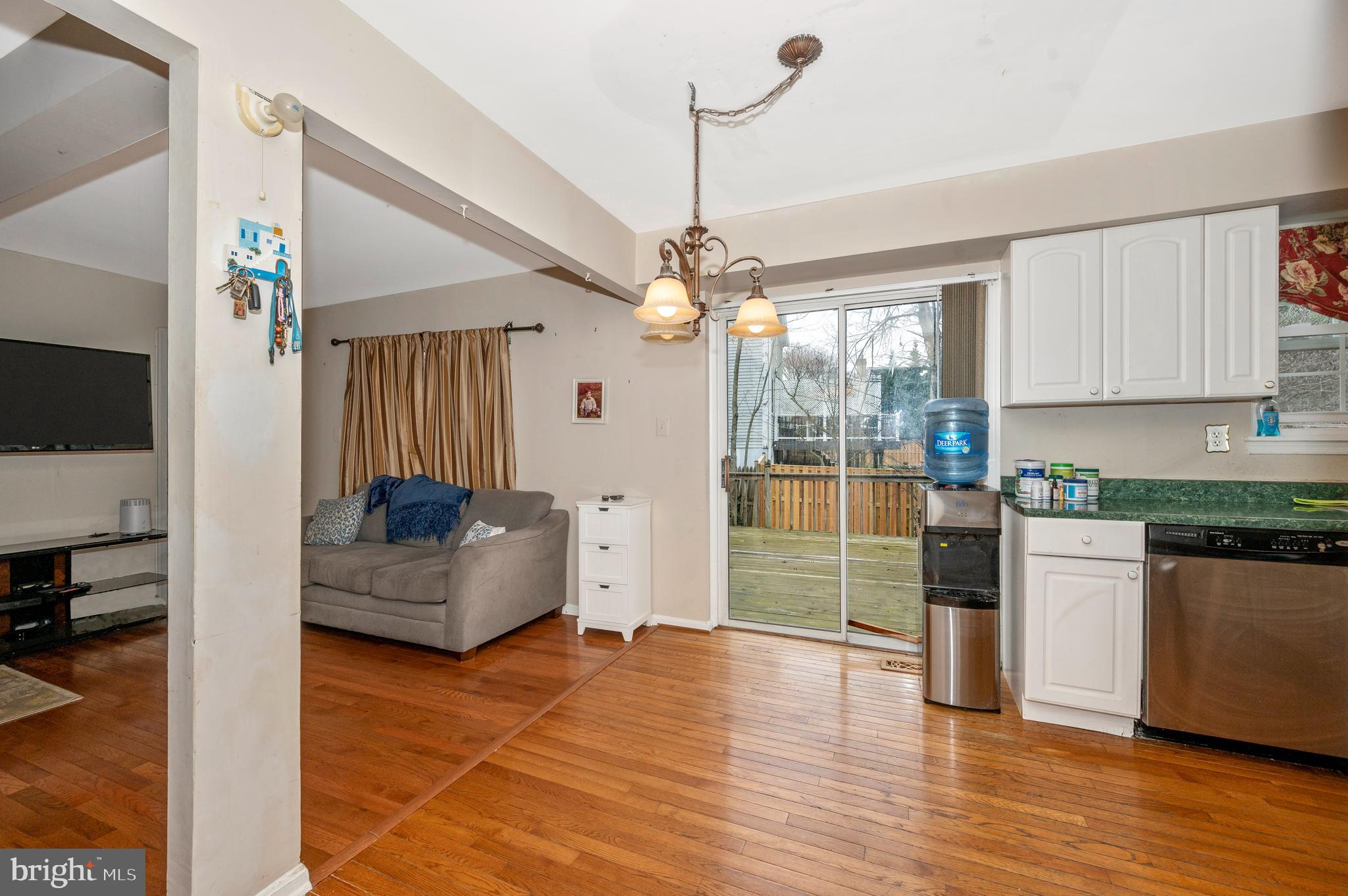 239 Perrywinkle Ln