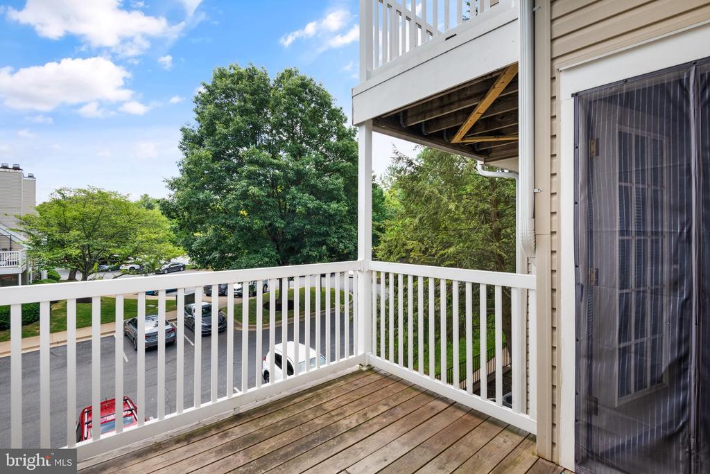 921 Hillside Lake Ter #306