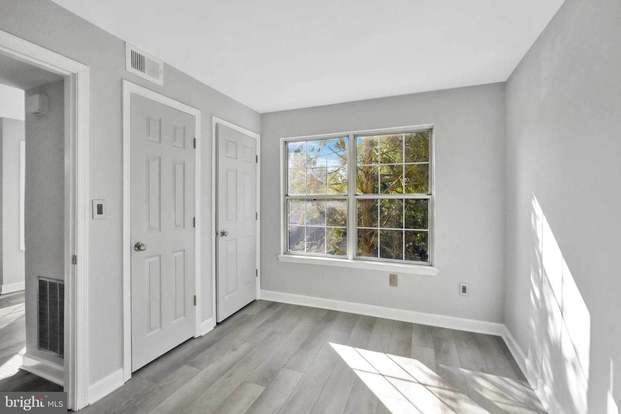 921 Hillside Lake Ter #306