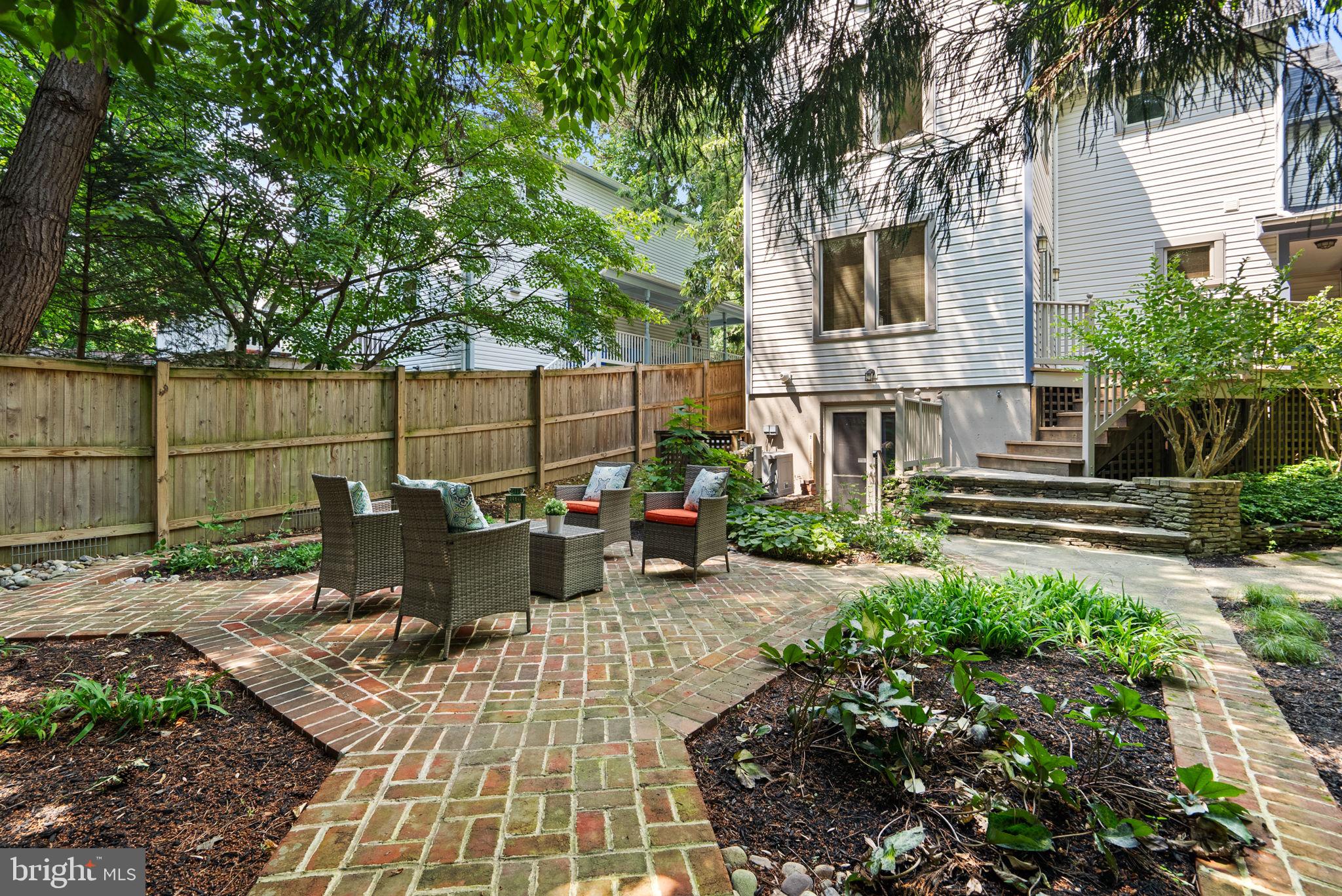 601 Ellsworth Dr