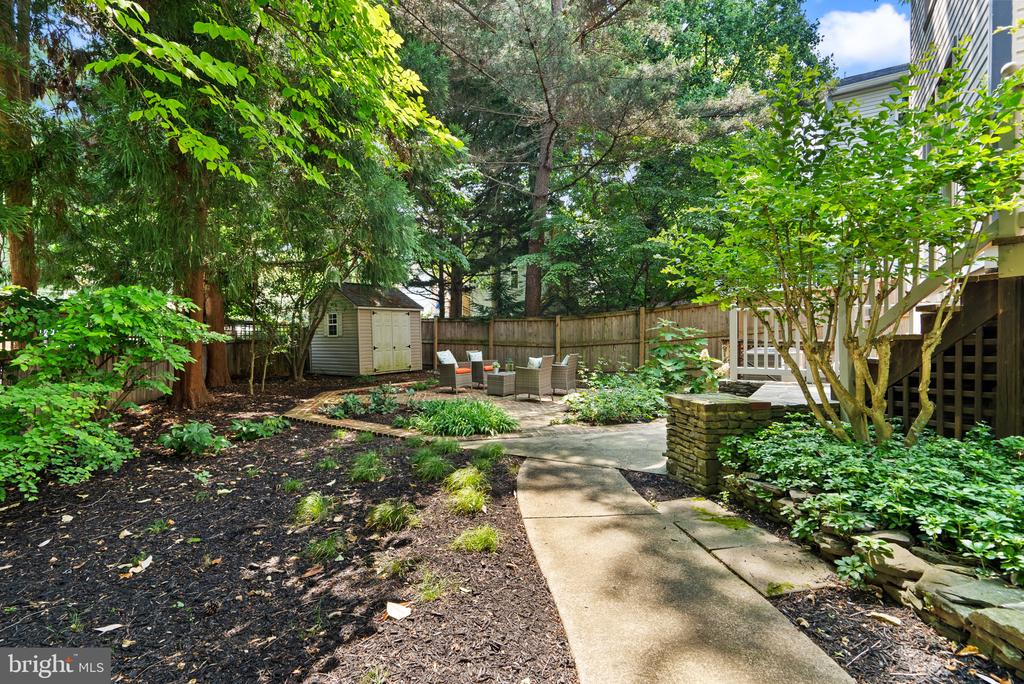 601 Ellsworth Dr