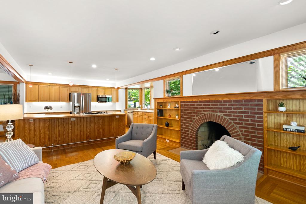 601 Ellsworth Dr