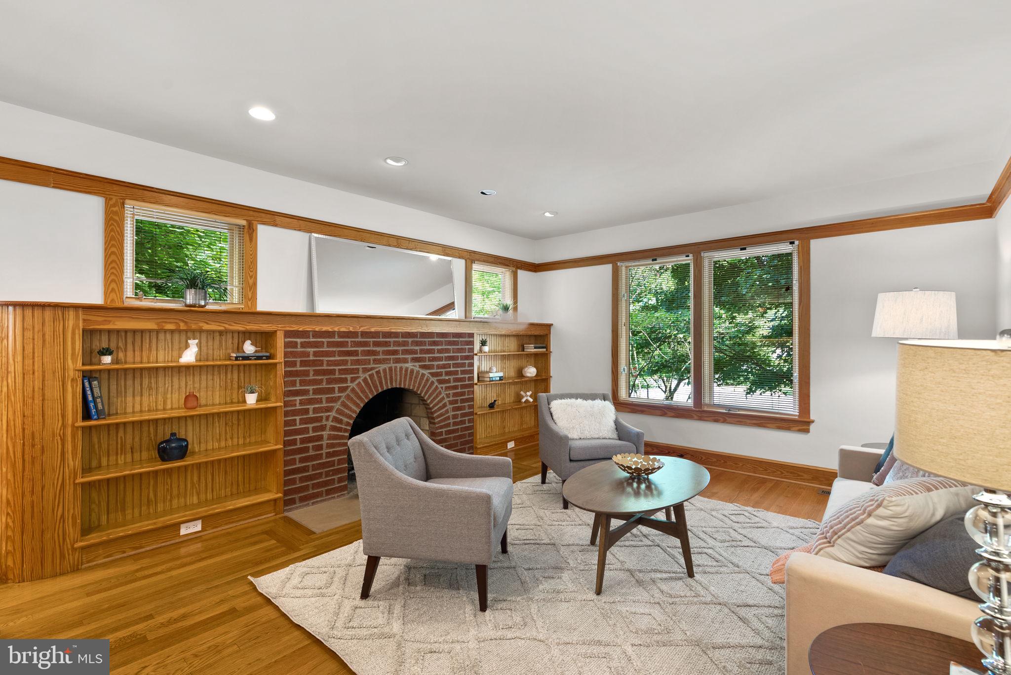 601 Ellsworth Dr