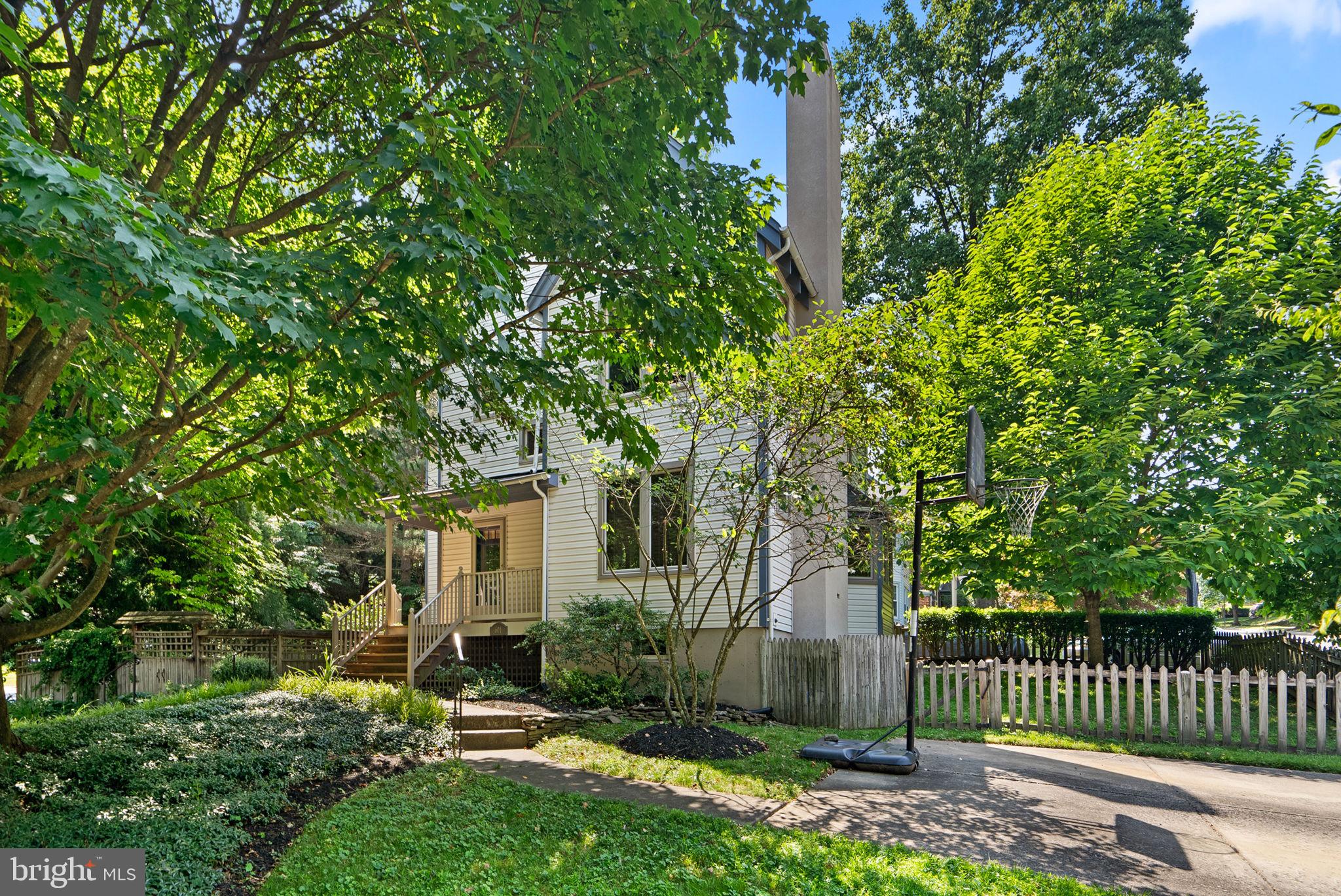 601 Ellsworth Dr