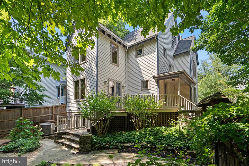 601 Ellsworth Dr