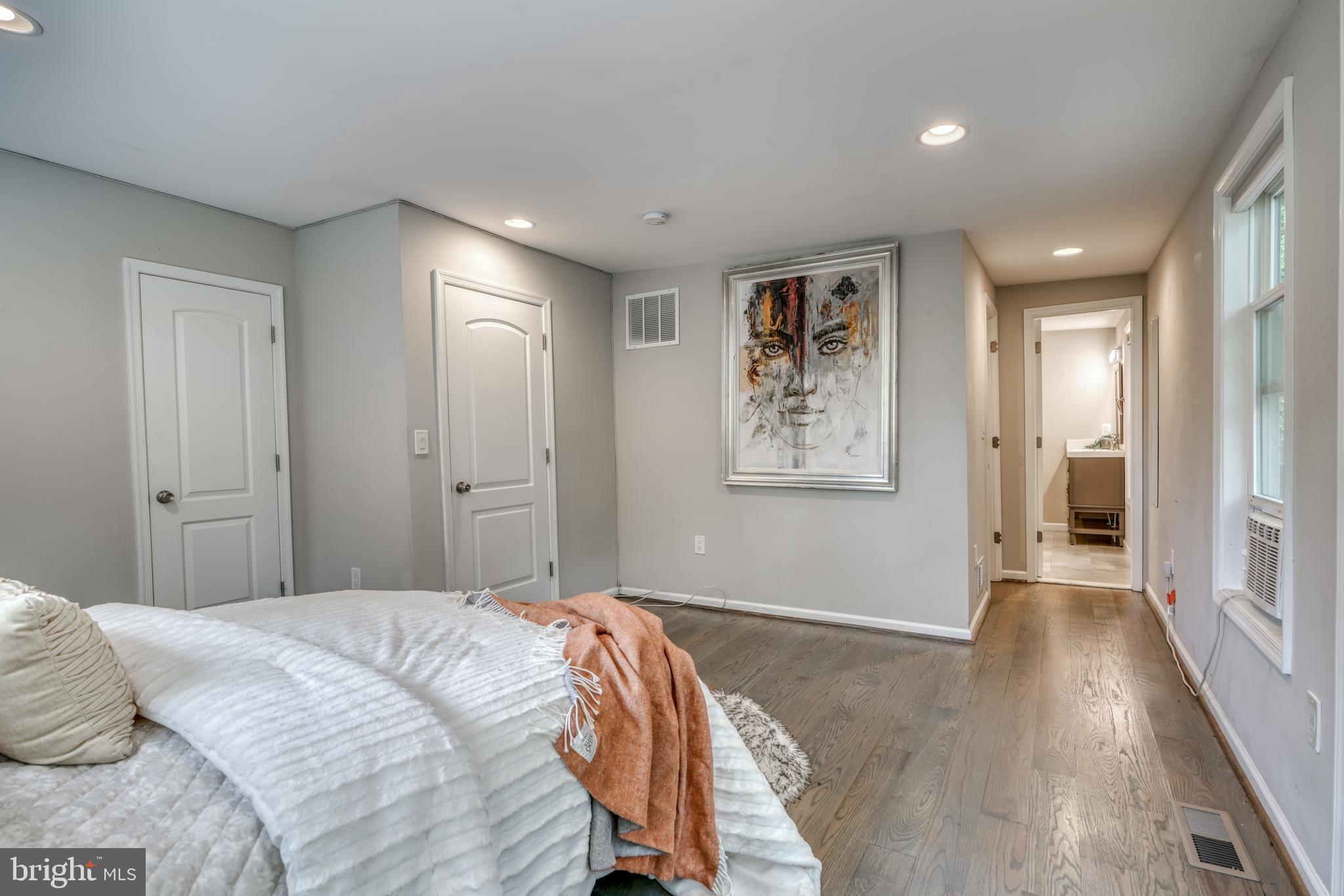 11425 Mapleview Dr