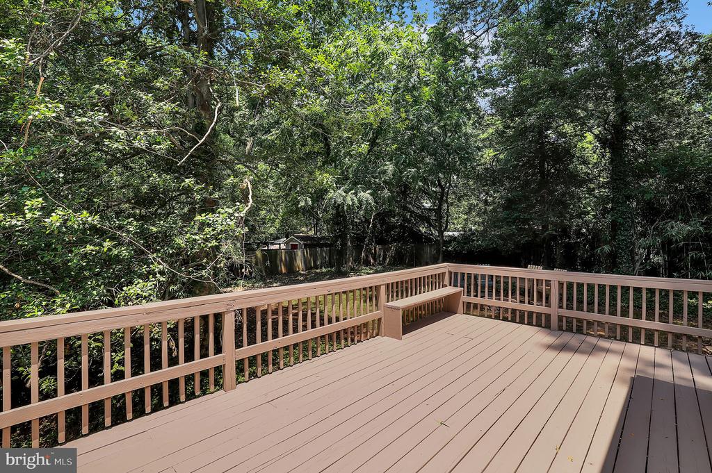 11425 Mapleview Dr