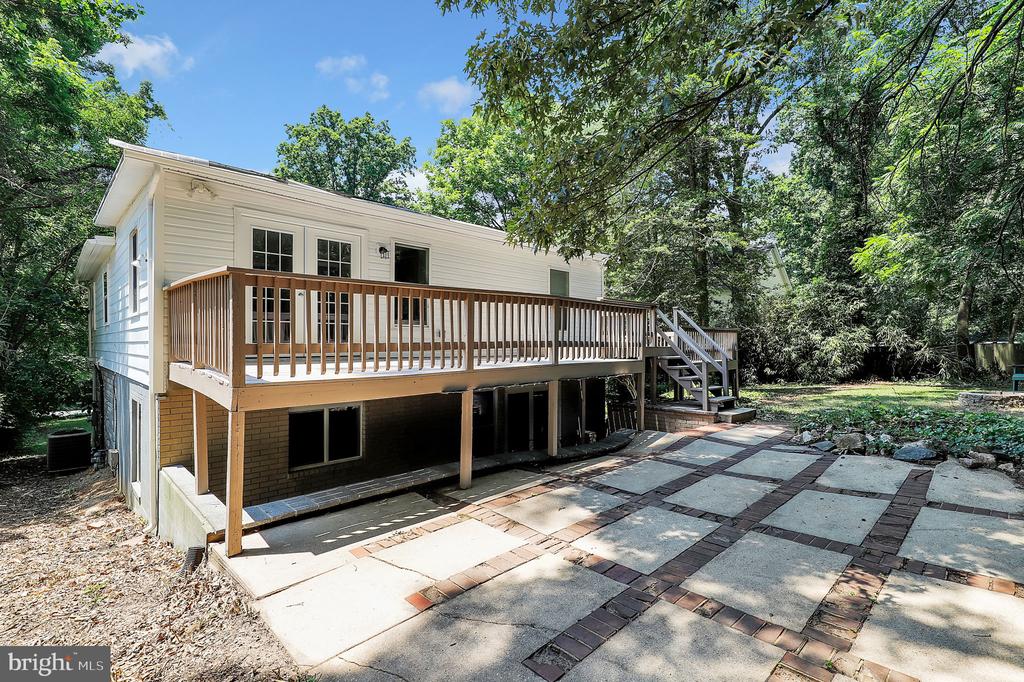 11425 Mapleview Dr