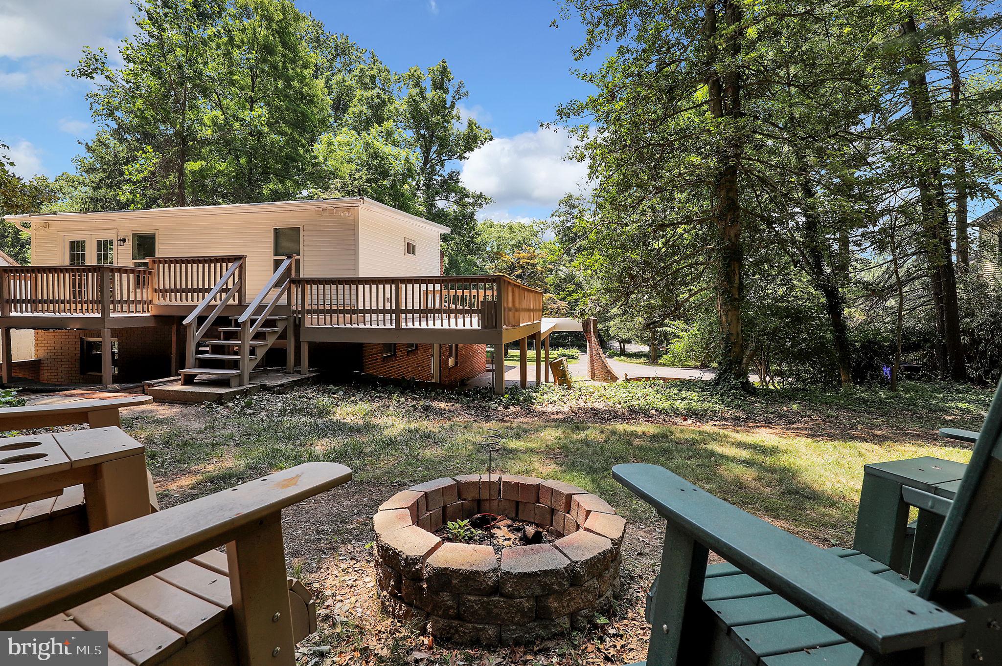11425 Mapleview Dr