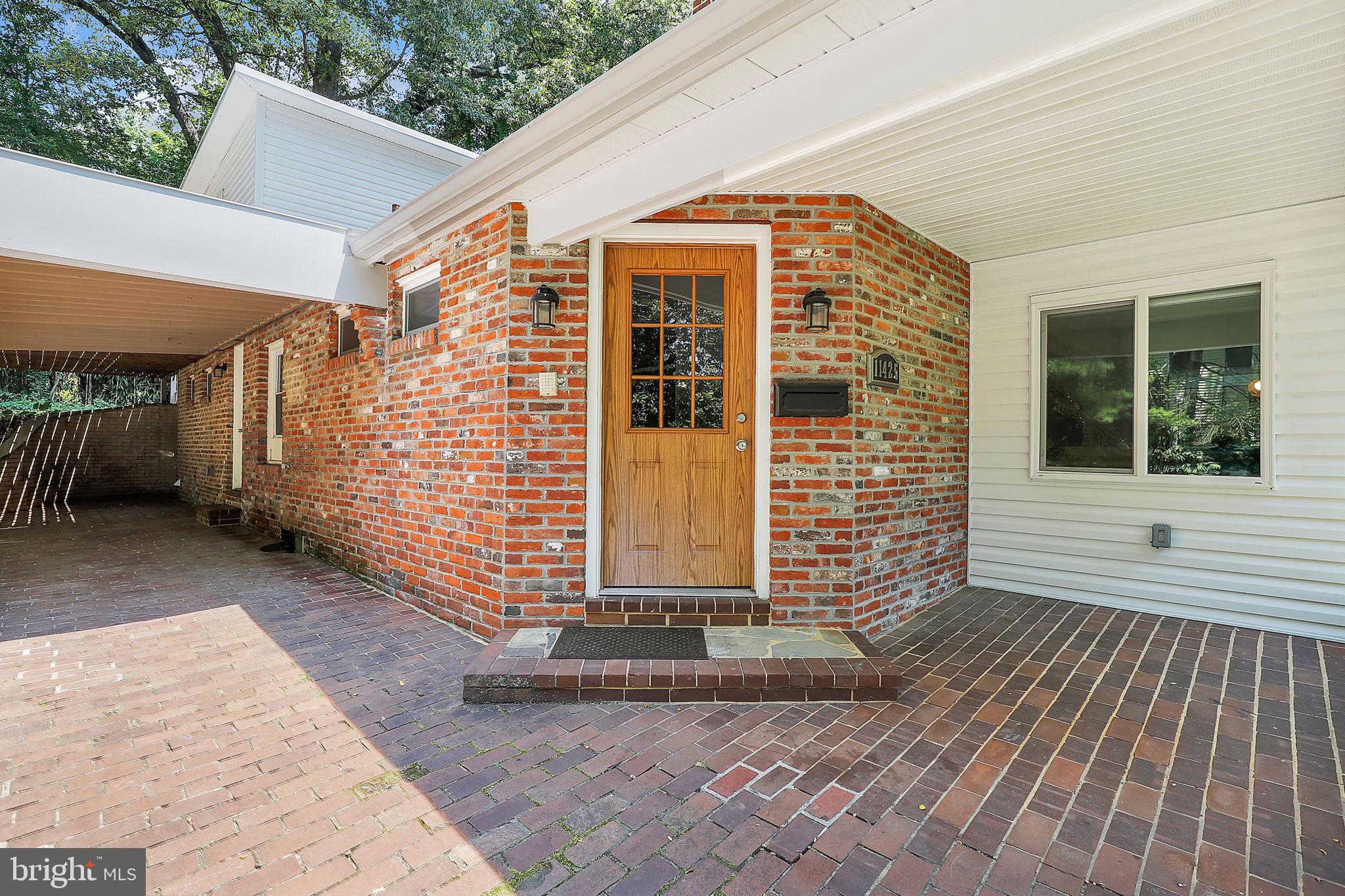 11425 Mapleview Dr