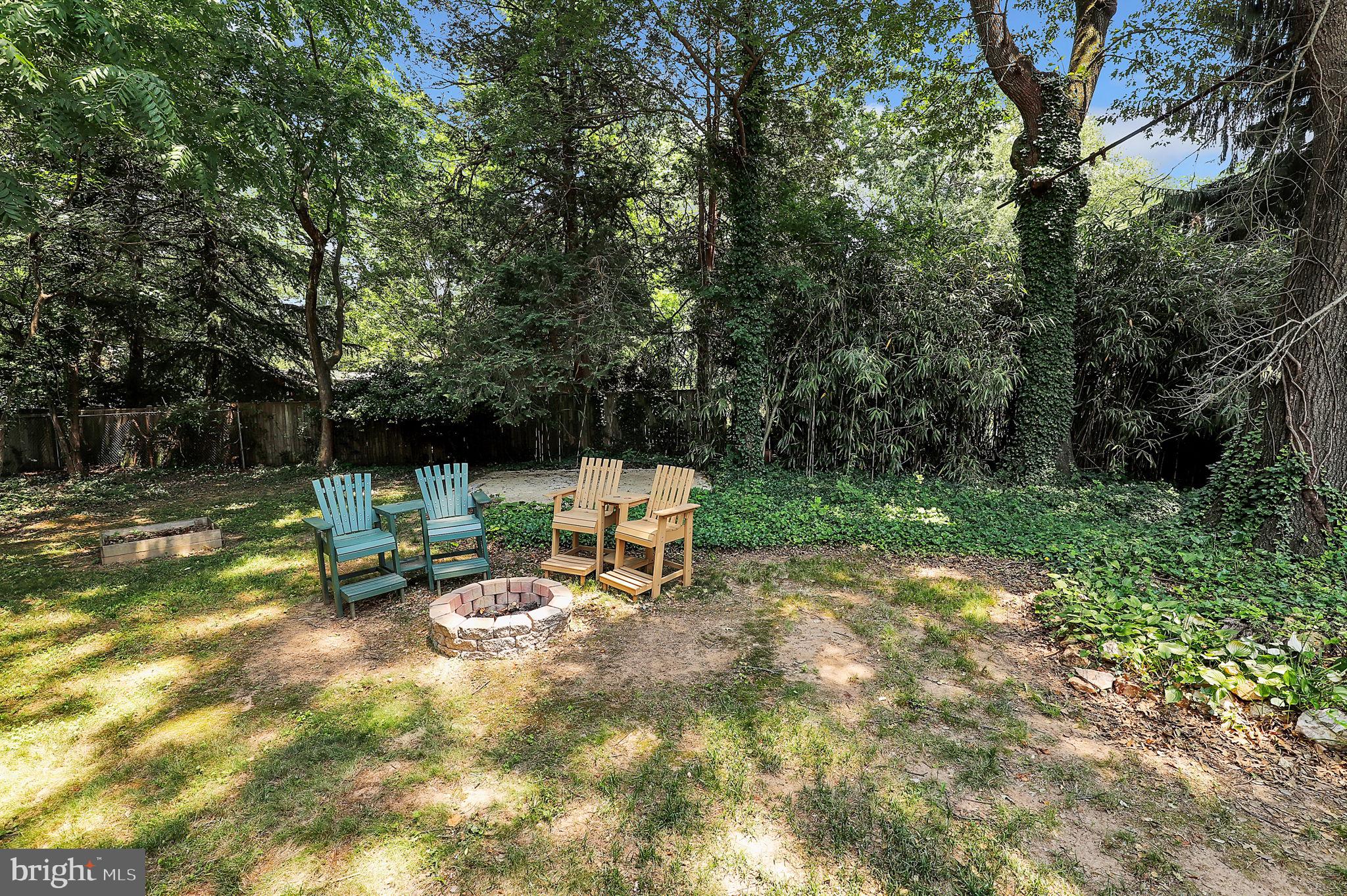11425 Mapleview Dr