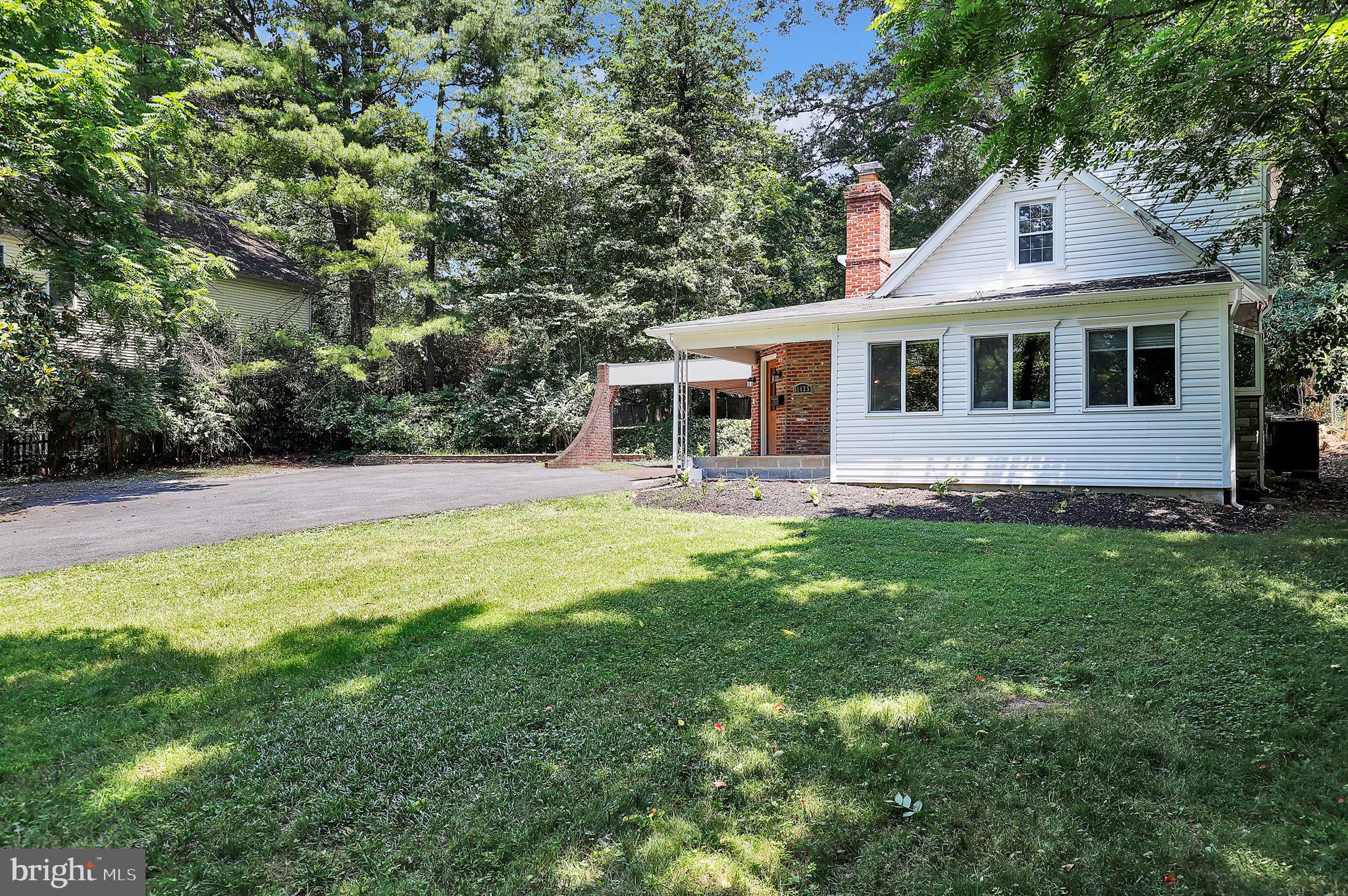 11425 Mapleview Dr