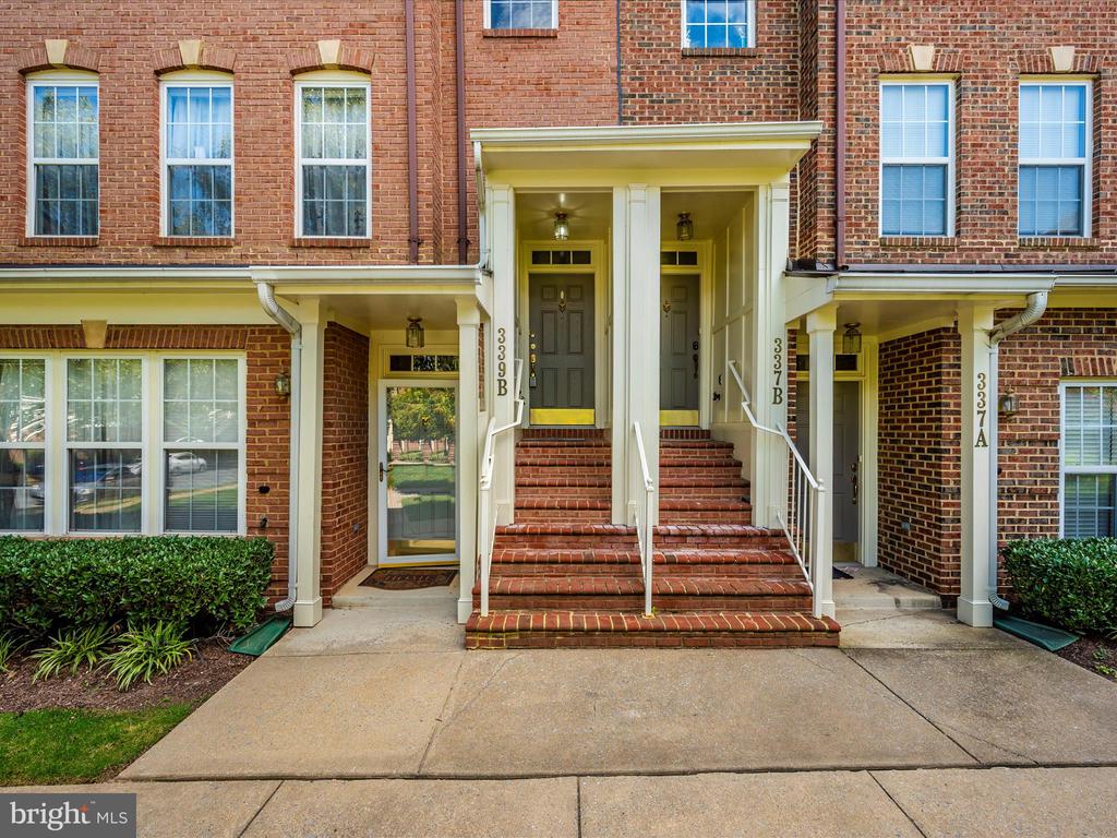 339-B Cross Green St