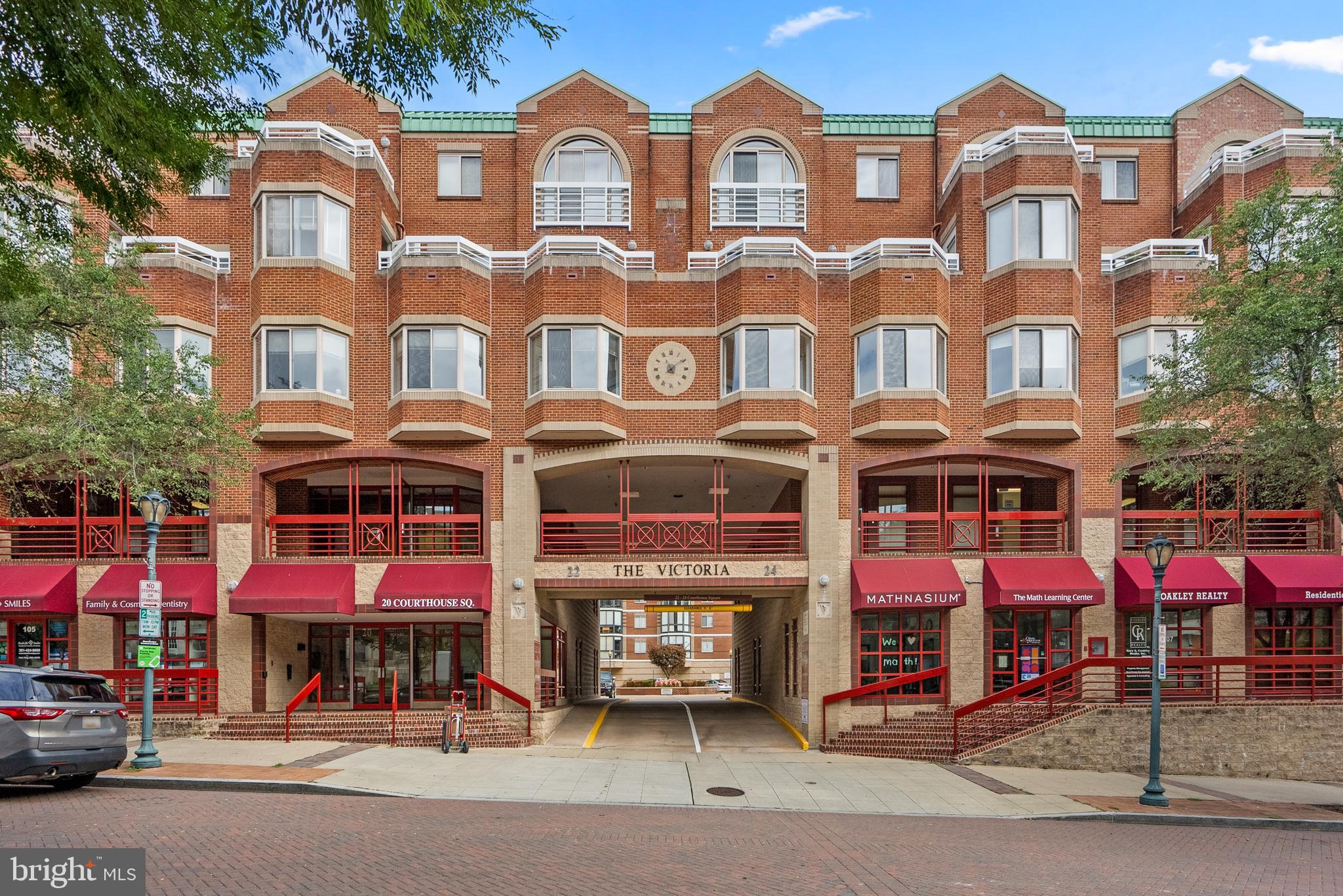 22 Courthouse Sq #412