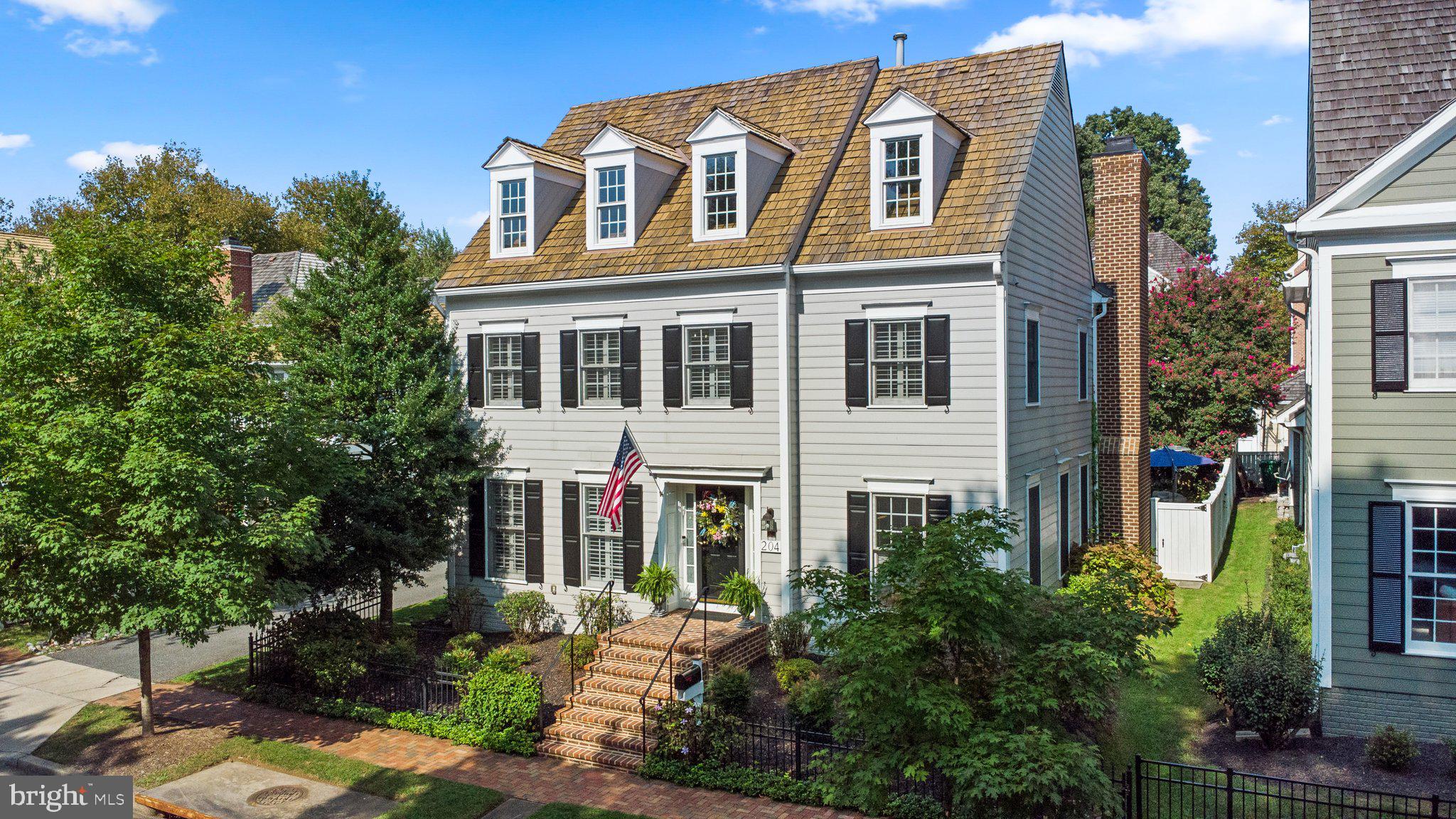 204 Massbury St
