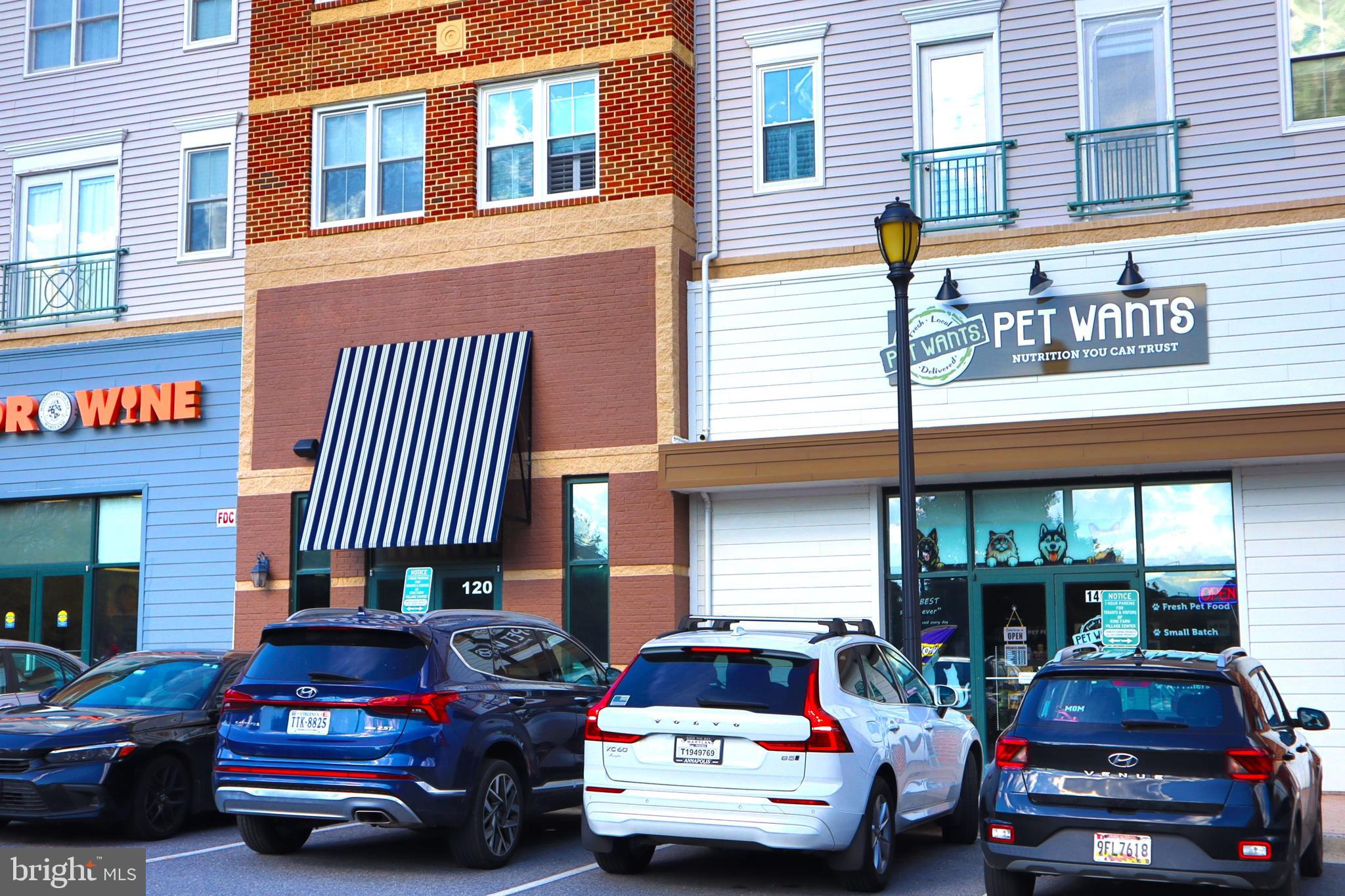 315 King Farm Blvd #302
