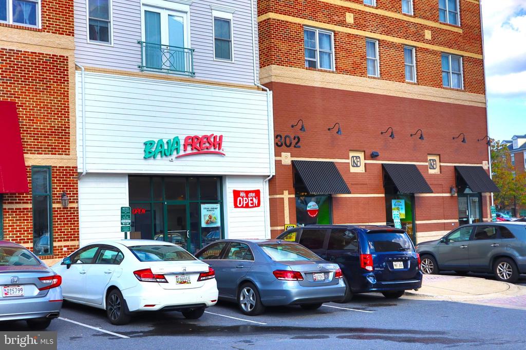 315 King Farm Blvd #302