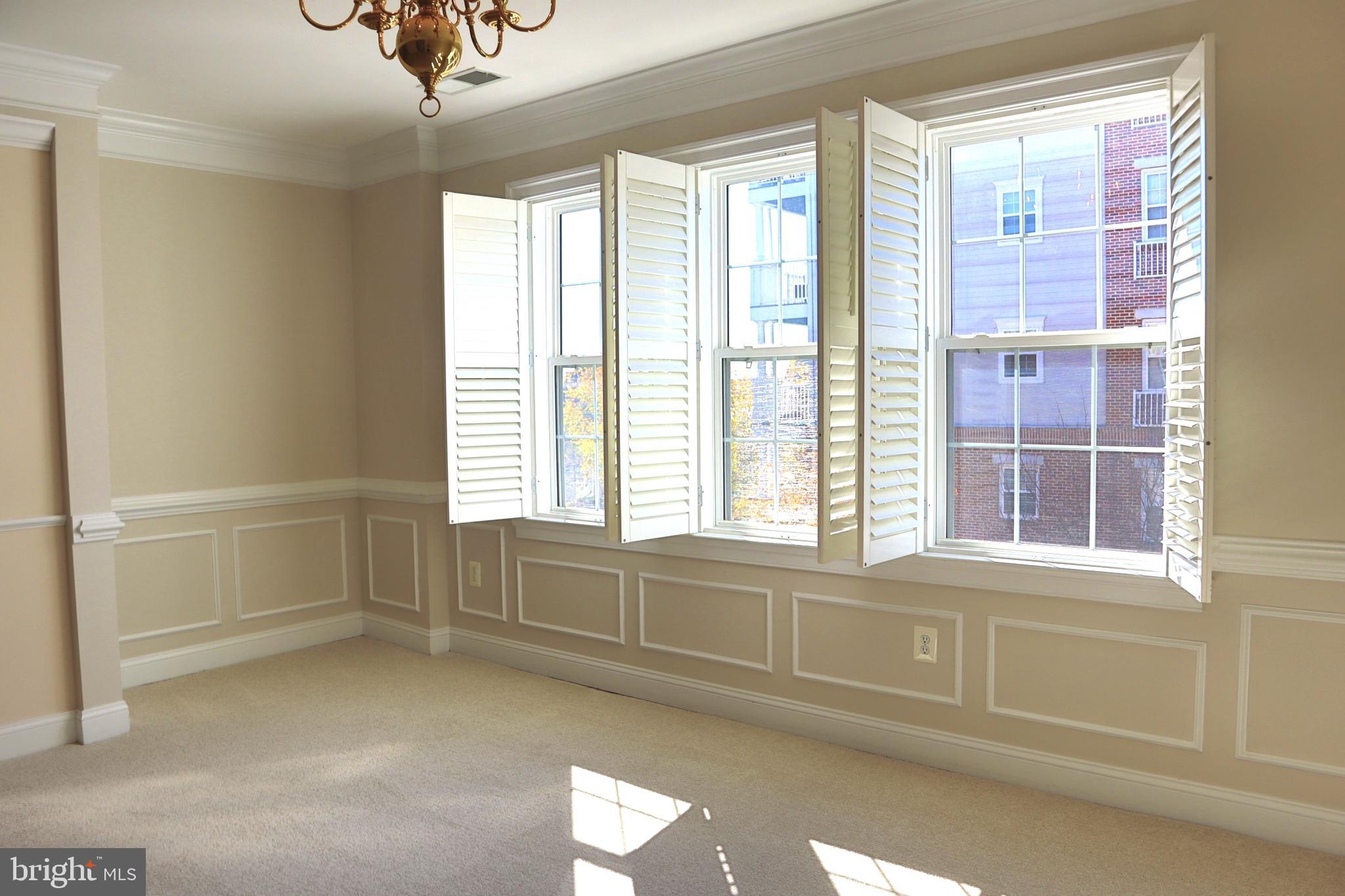 315 King Farm Blvd #302