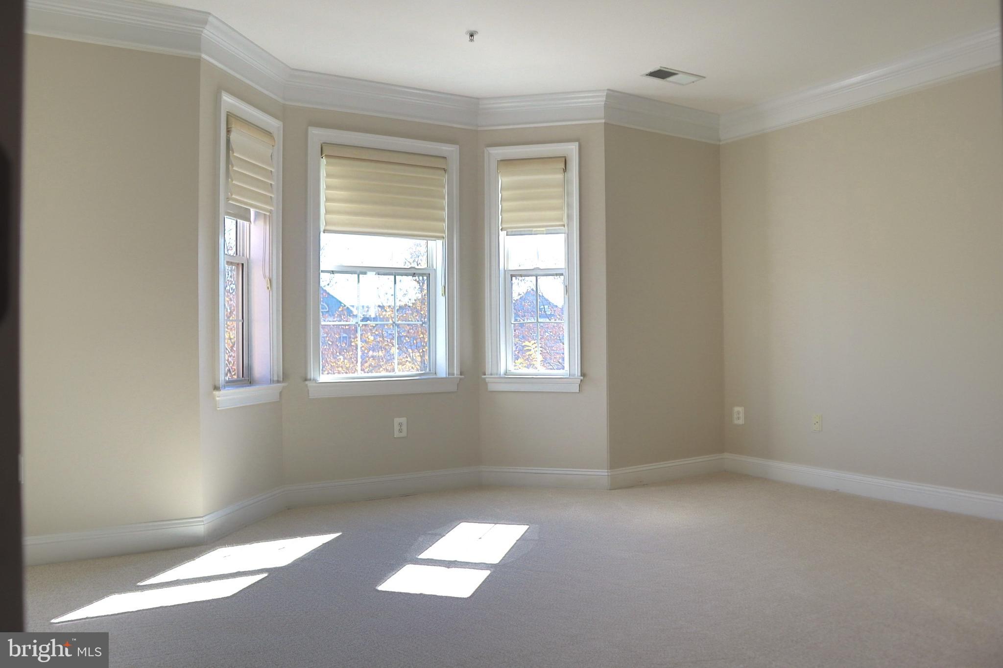 315 King Farm Blvd #302