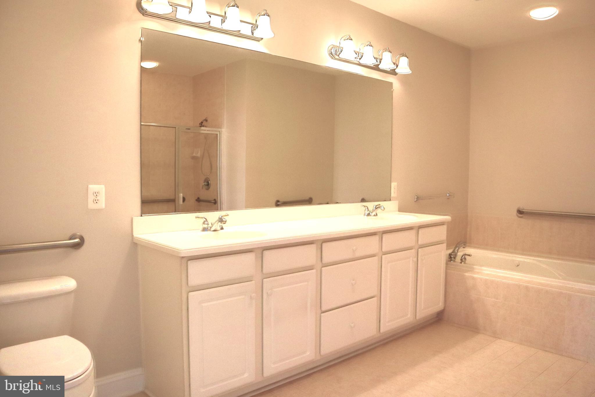 315 King Farm Blvd #302