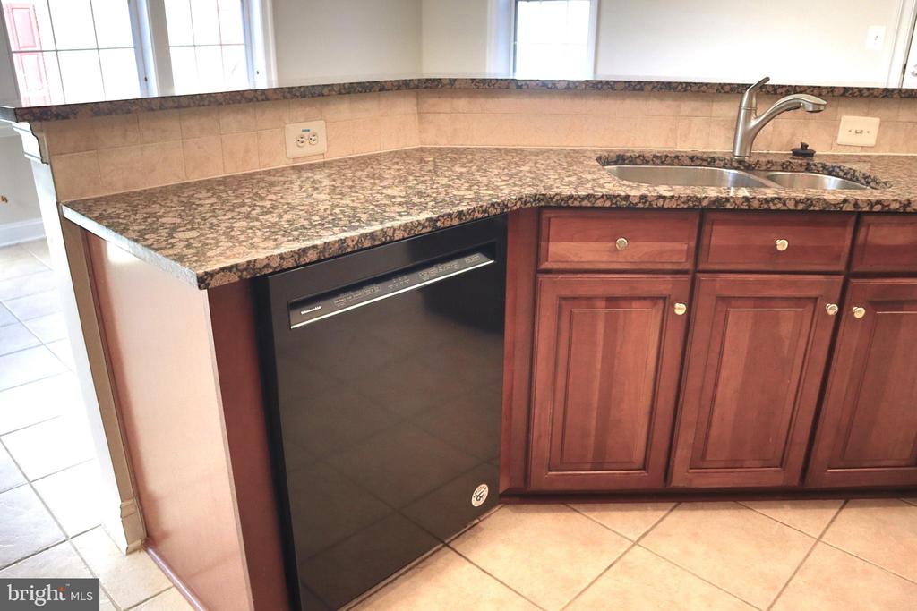 315 King Farm Blvd #302