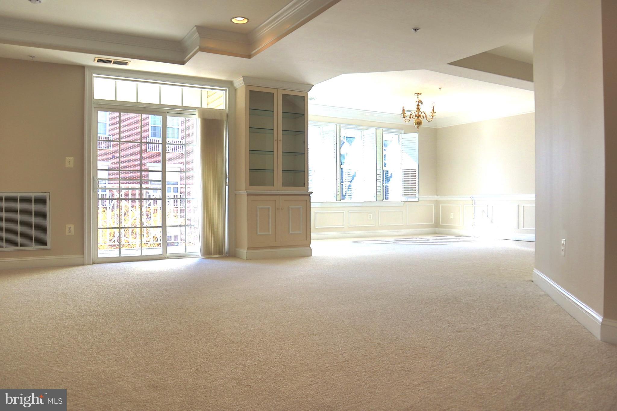 315 King Farm Blvd #302