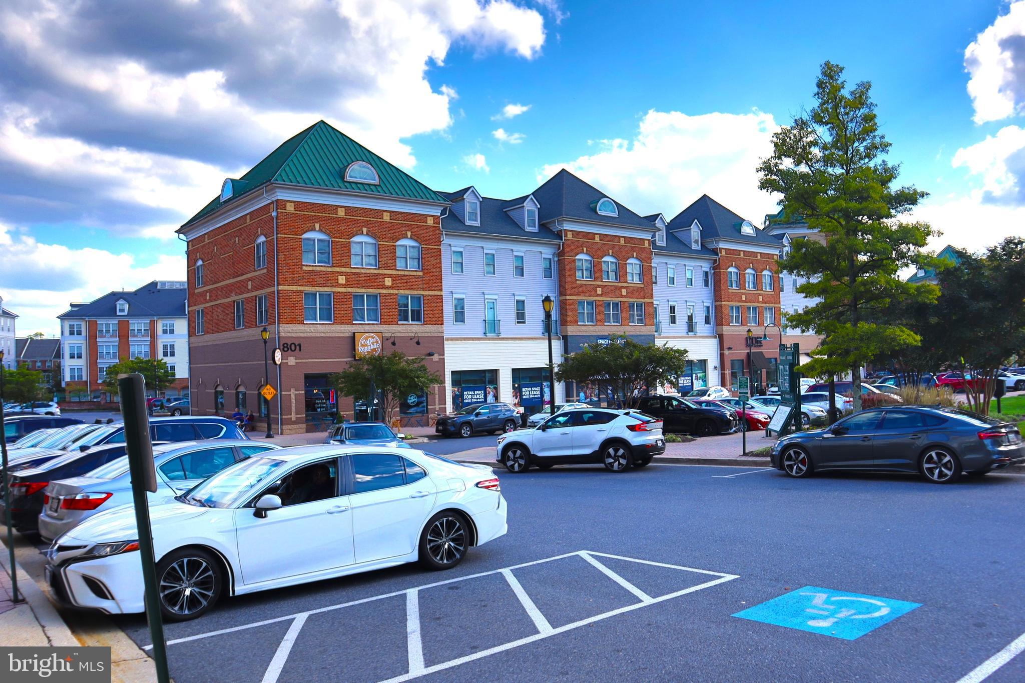 315 King Farm Blvd #302