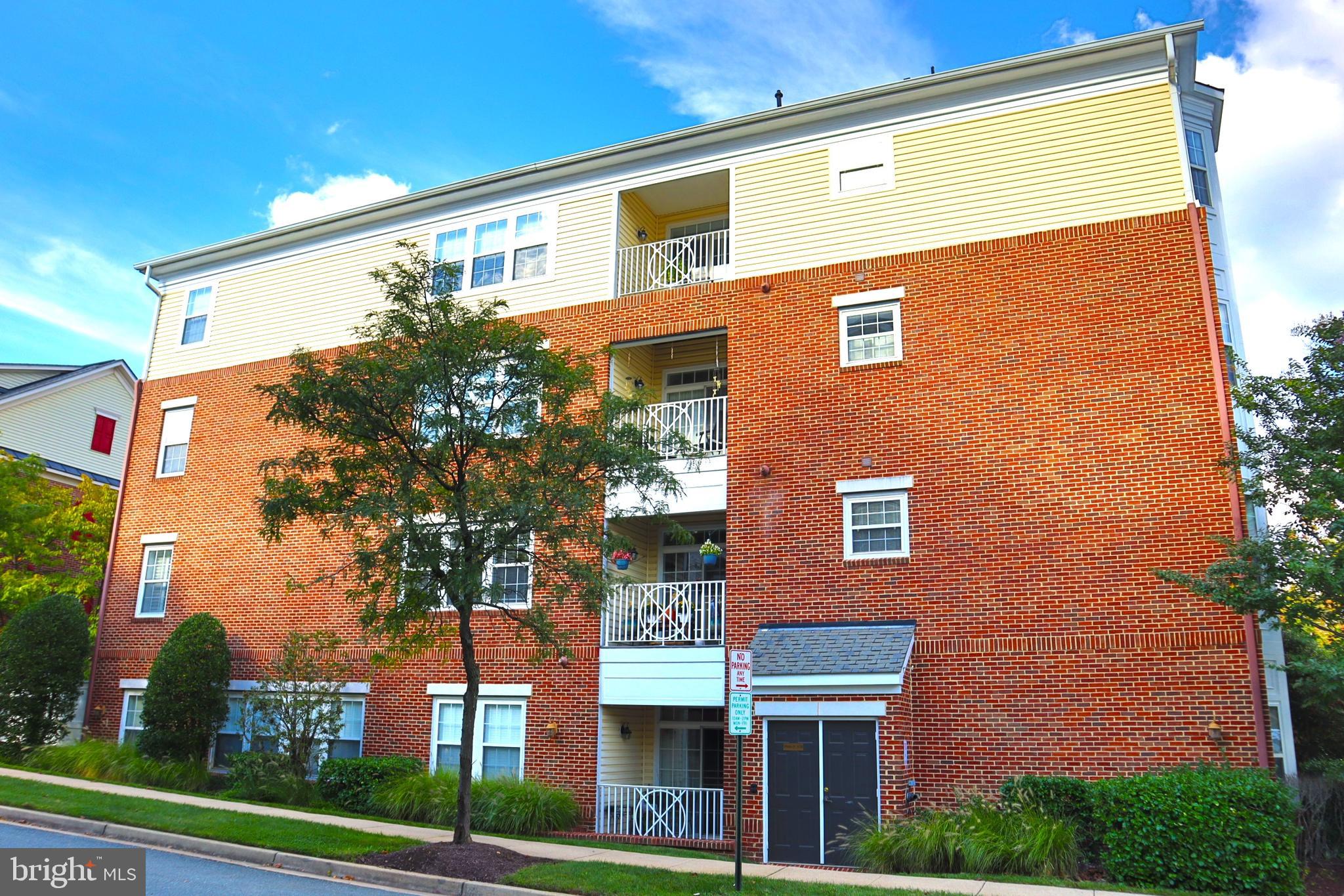 315 King Farm Blvd #302