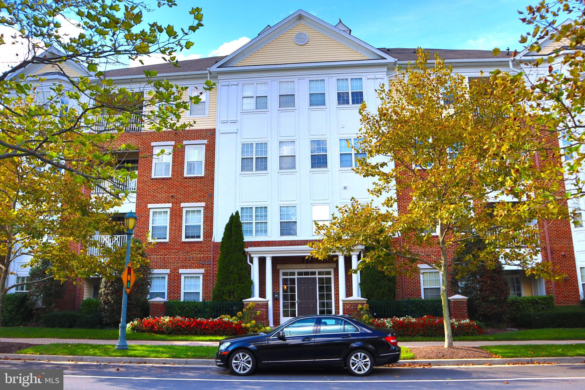 315 King Farm Blvd #302