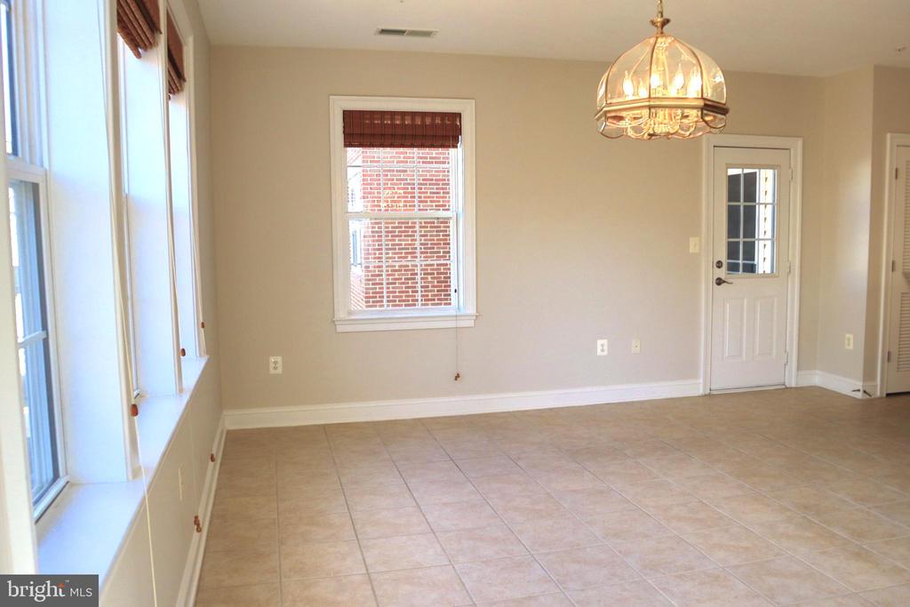 315 King Farm Blvd #302