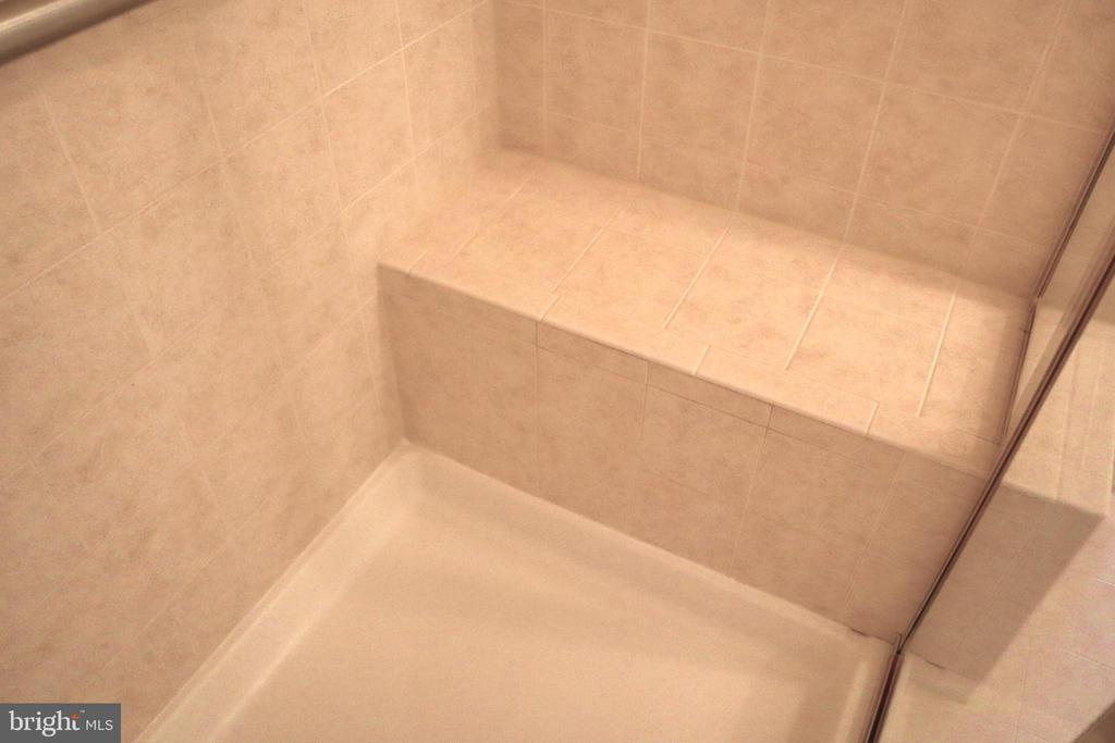 315 King Farm Blvd #302
